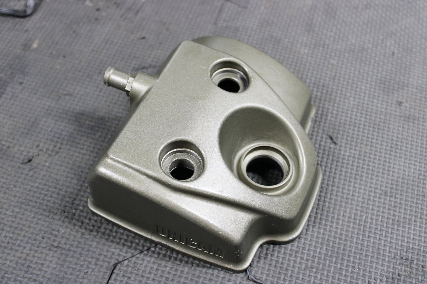 2005 Honda 04 - 08 CRF250R CRF250X Engine Motor Cylinder Head Cover Valve Cover - hggarage