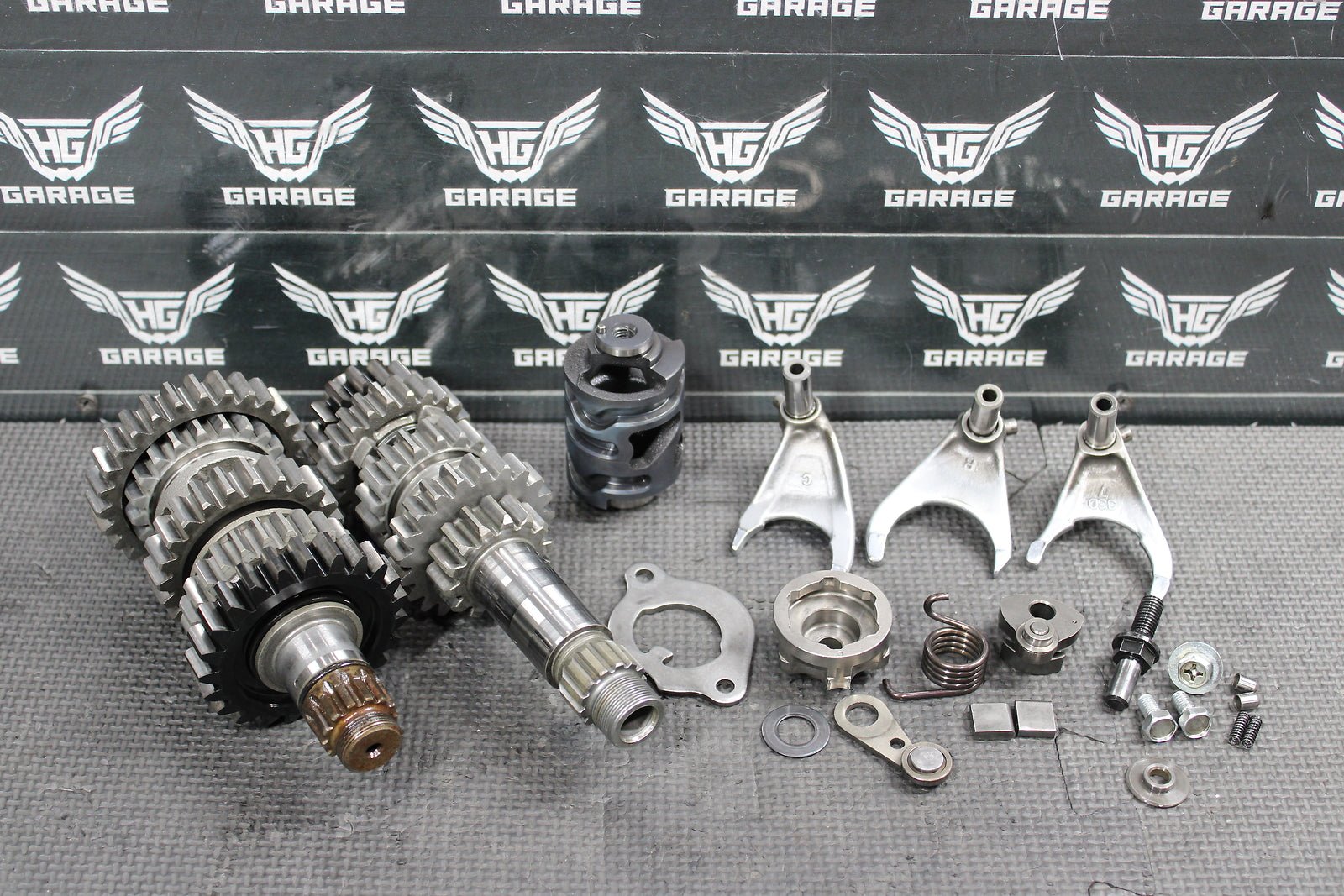 2010 Yamaha YZ450F OEM Engine Transmission Tranny Assembly Gears - hggarage