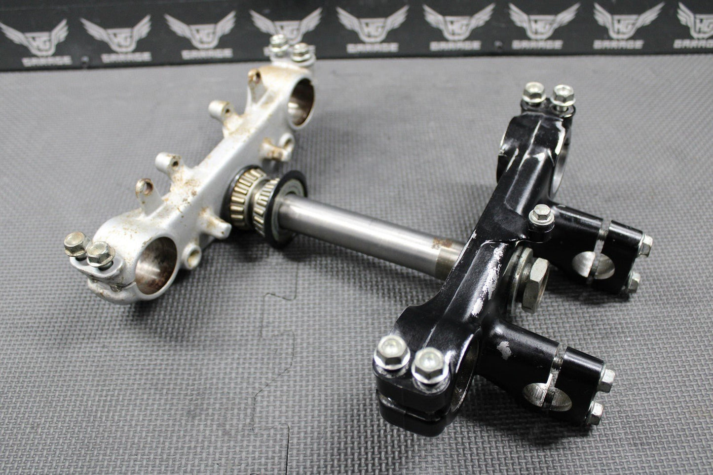 1999 HONDA XR200R 90 - 02 OEM FRONT FORKS LOWER UPPER TRIPLE TREE STEM BAR CLAMP - hggarage