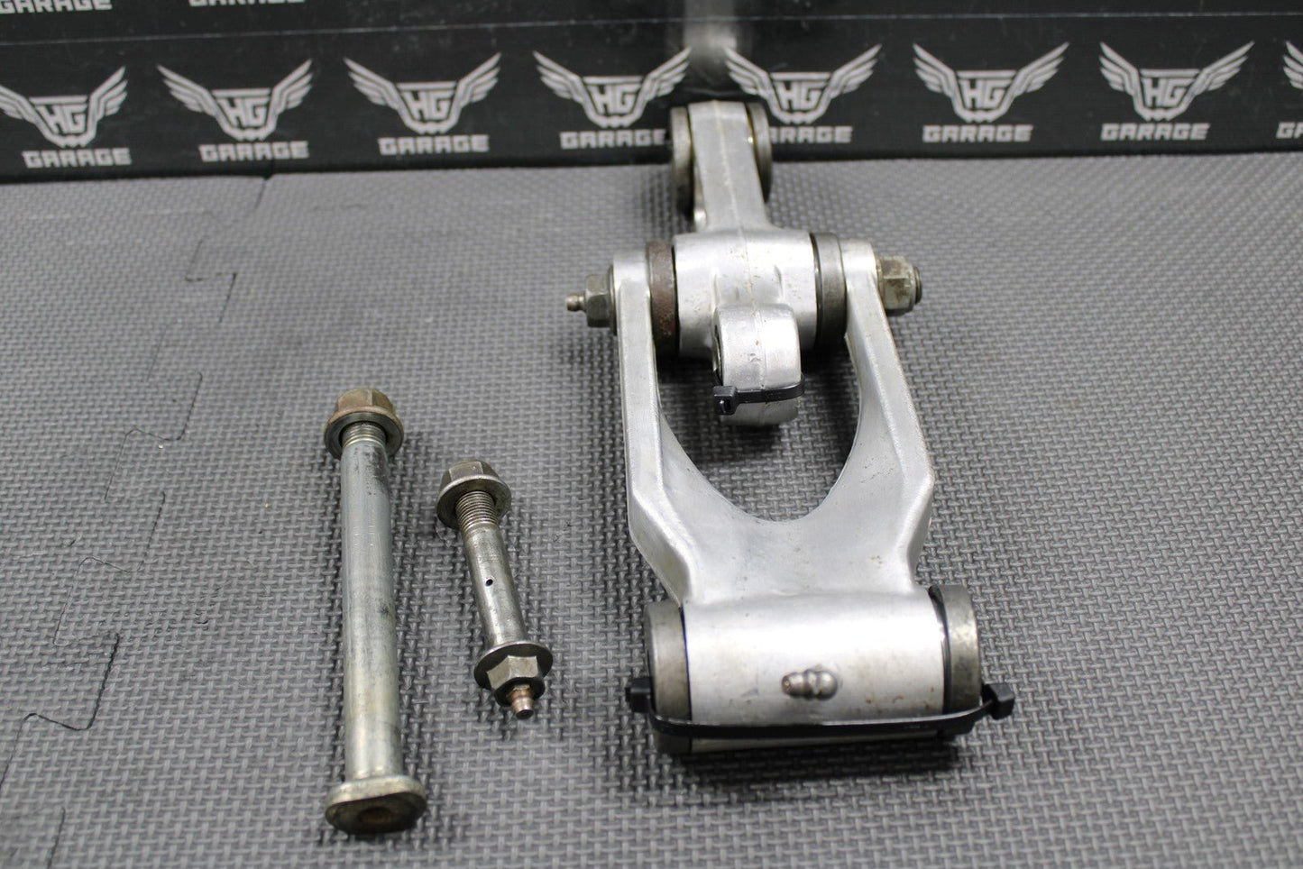1995 89 - 98 SUZUKI RMX250 OEM REAR SHOCK LINKAGE CUSHION LEVER SET 62601 - 27811 - hggarage