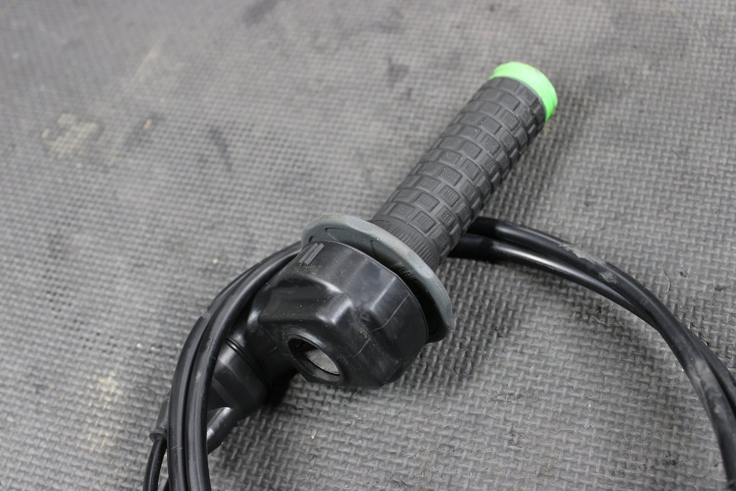 2012 KAWASAKI KX250 KX250F KX450 KX450F OEM THROTTLE CABLE LINE THROTTLE TUBE - hggarage