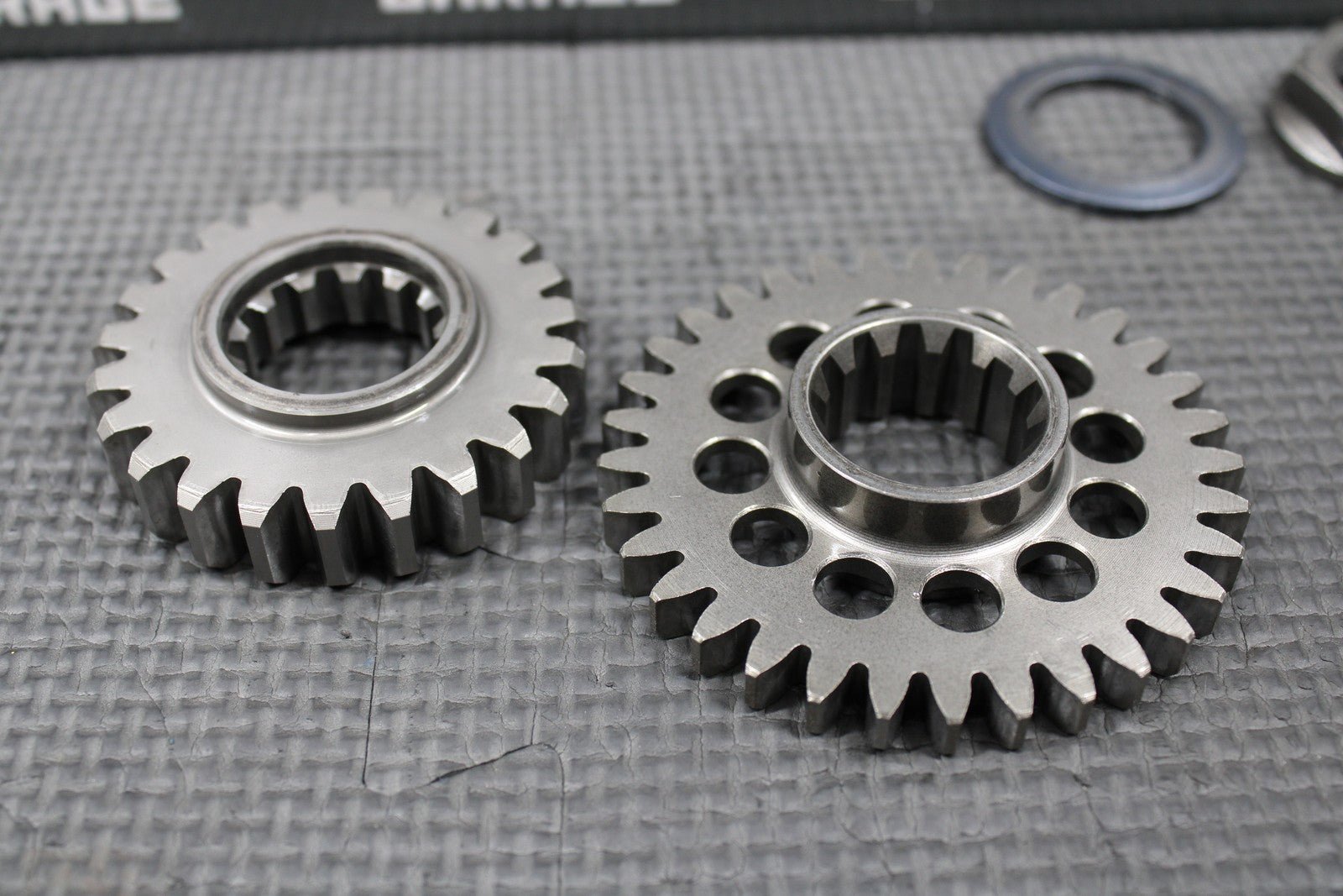 2009 YAMAHA 06 - 09 YZ450F OEM ENGINE MOTOR CRANKSHAFT PRIMARY MAIN DRIVE GEARS - hggarage