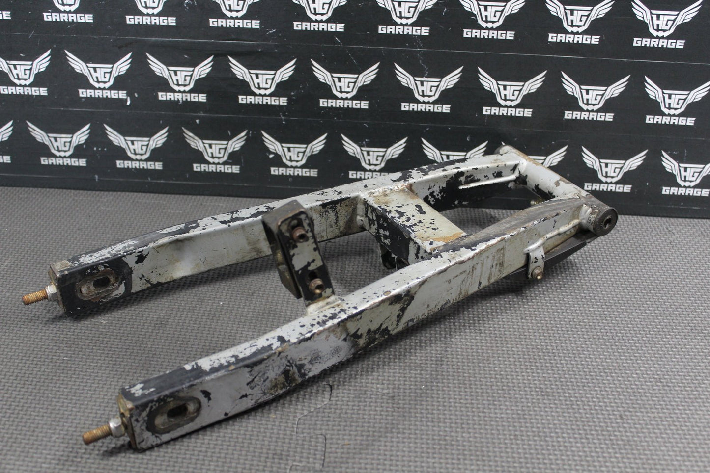 2001 KTM 50 SX 98 - 01 SWINGARM SWING ARM REAR SUSPENSION PIVOT 45004030300 - hggarage