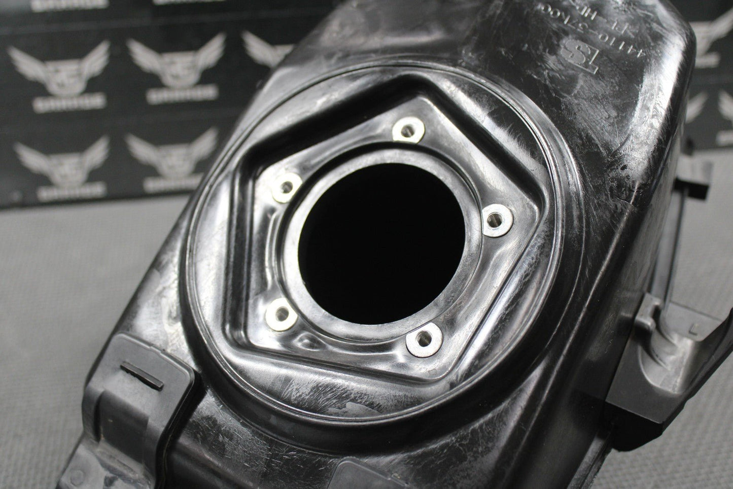 2019 SUZUKI 19 - 25 RMZ250 RMZ450 OEM GAS FUEL TANK CELL RESERVOIR 44110 - 37K00 - hggarage