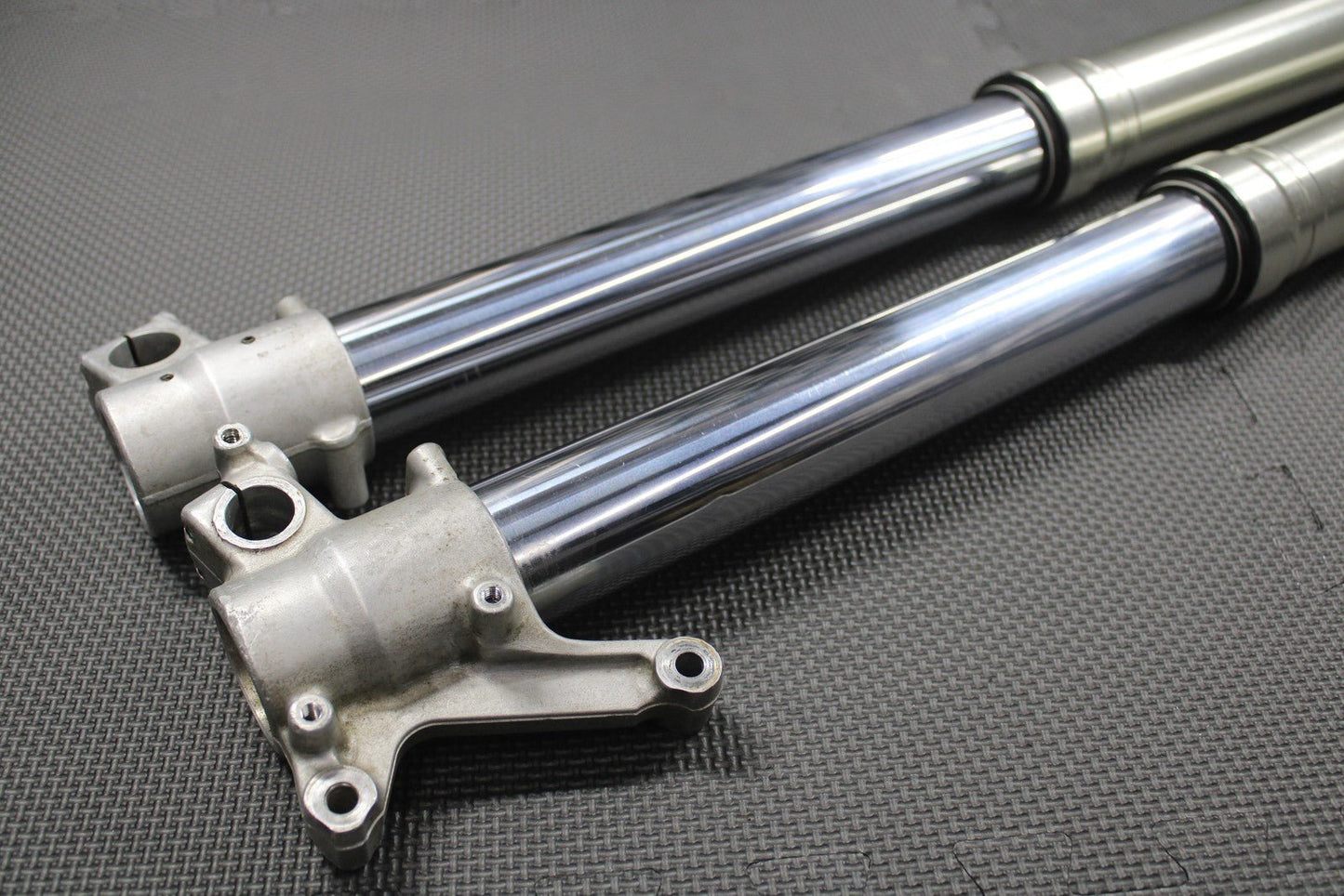 1999 SUZUKI RM250 MODEL X OEM 49MM RIGHT LEFT FRONT SUSPENSION FORKS SHOCKS - hggarage