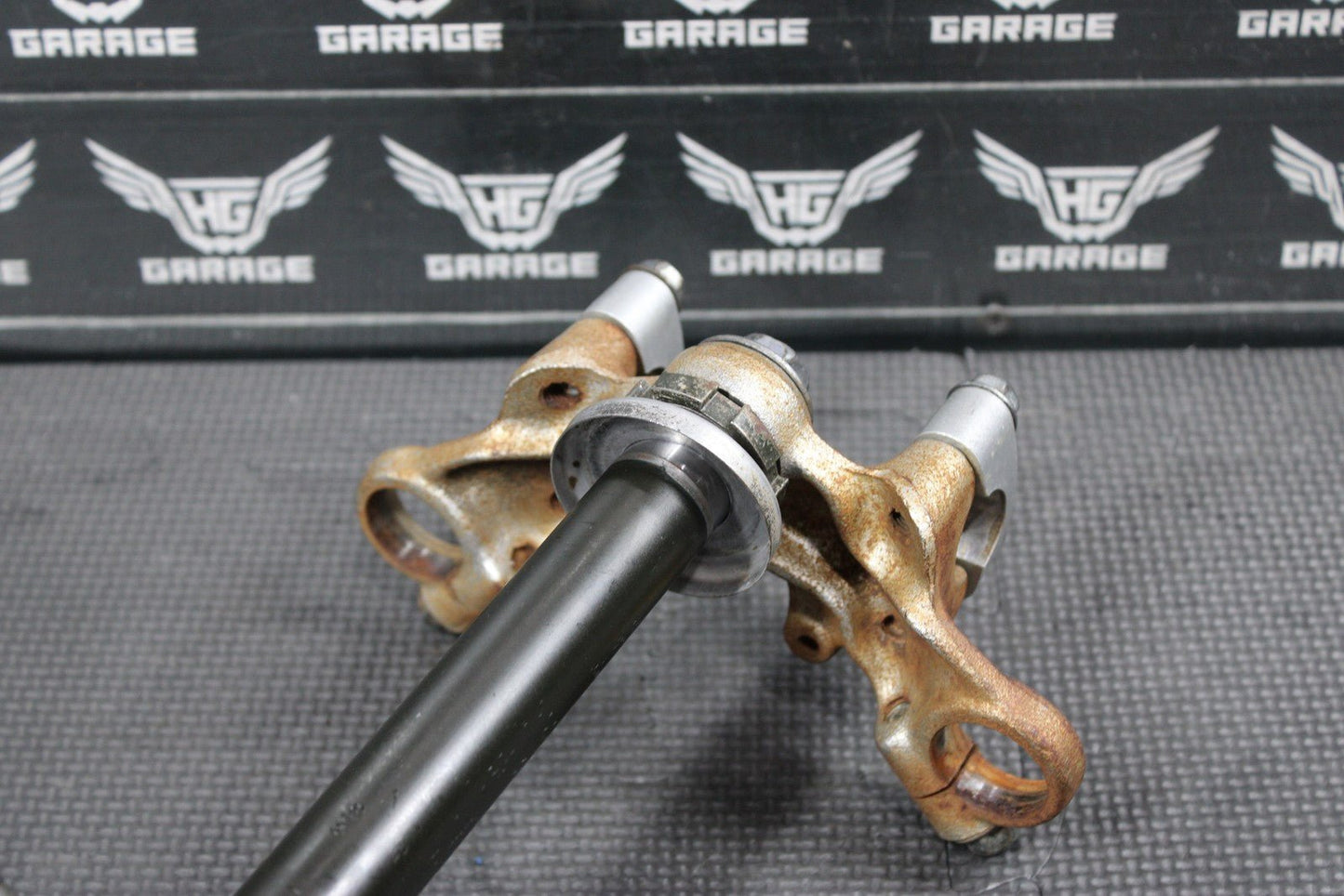 1997 94 - 97 YAMAHA RT100 OEM FRONT FORKS LOWER UPPER TRIPLE TREE STEM CLAMP - hggarage