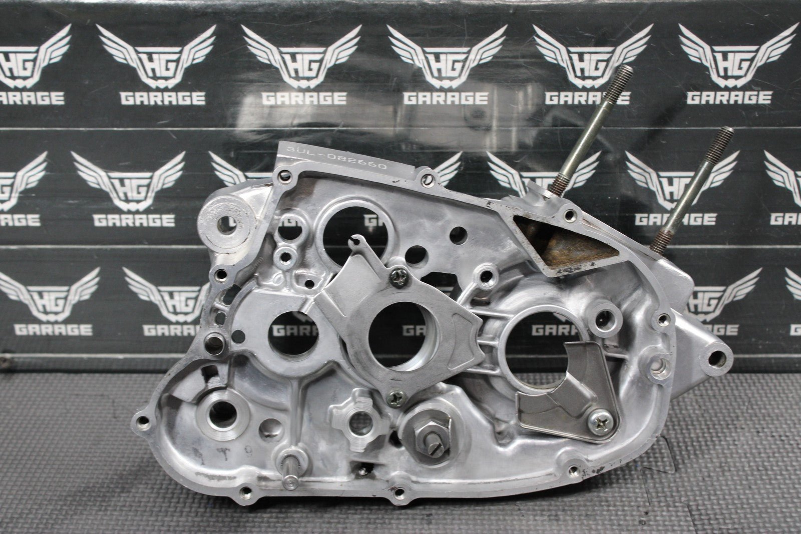 1997 YAMAHA RT100 OEM RIGHT ENGINE MOTOR CRANKCASE CRANK CASE BLOCK - hggarage