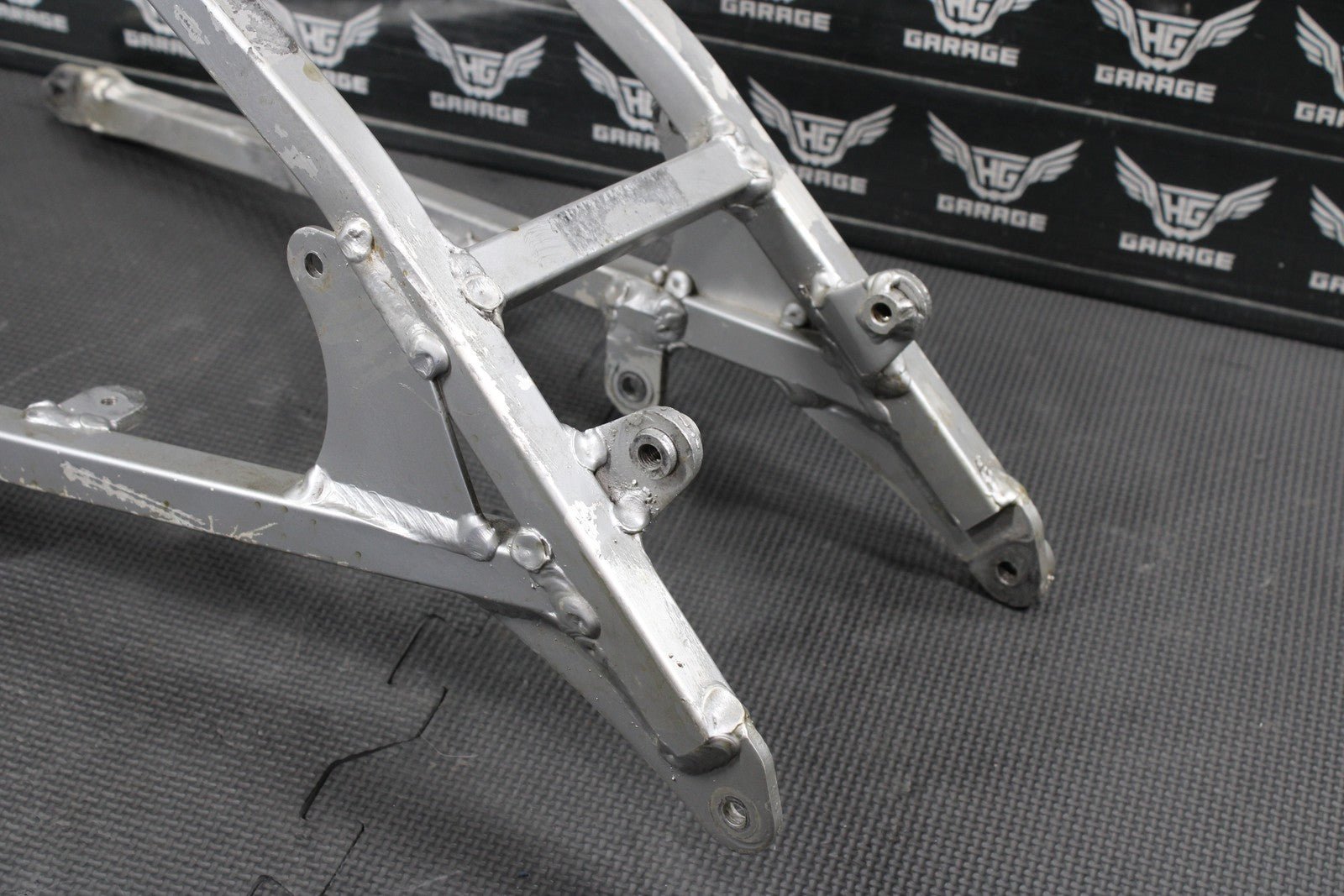 2000 SUZUKI RM125 RM250 OEM REAR BACK SUB FRAME SUBFRAME SUPPORT 41200 - 36E00 - hggarage