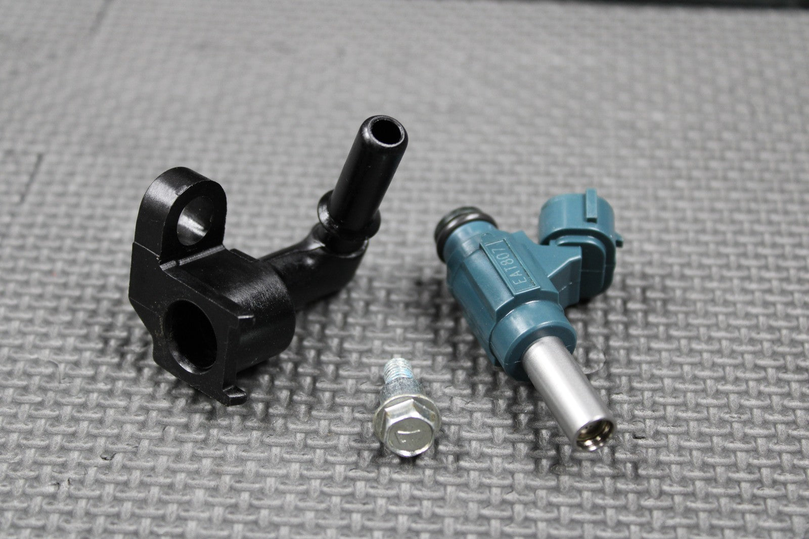 2022 KAWASAKI KX250 KX250X OEM AIRBOX INTAKE FUEL INJECTOR NOZZLE 49033 - 0556 - hggarage