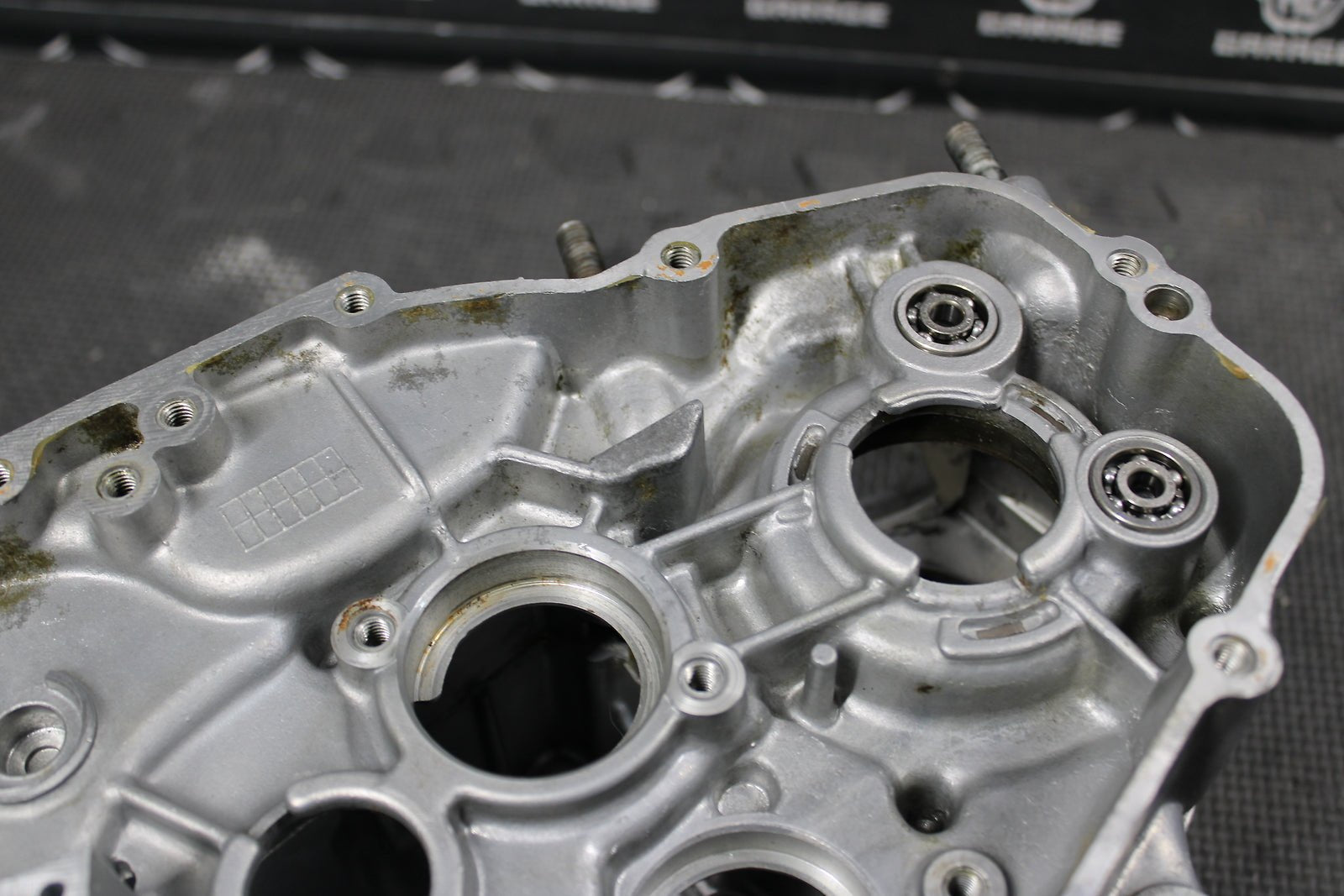 2001 KAWASAKI 01 - 05 KX100 KX85 OEM LEFT RIGHT ENGINE MOTOR CRANKCASE CRANK CASES - hggarage