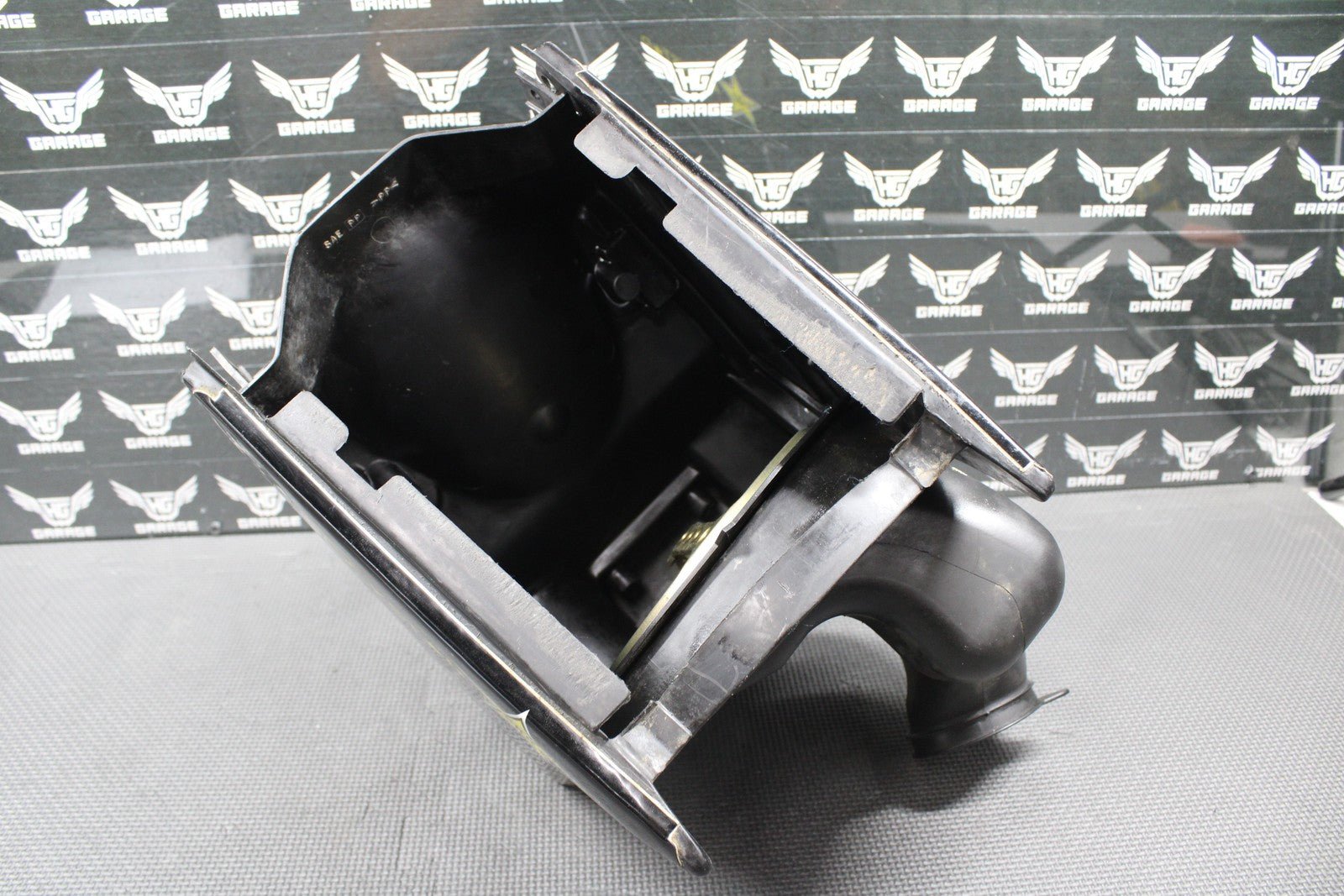 1999 SUZUKI RM125 MODEL X OEM AIRBOX AIR CLEANER FILTER BOX INTAKE 13700 - 36E01 - hggarage
