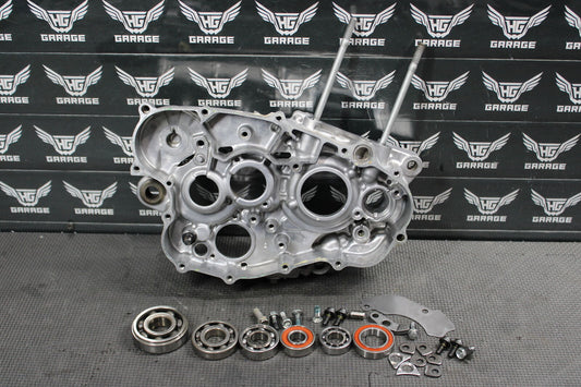 2009 HONDA CRF150R CRF150RB OEM RIGHT ENGINE MOTOR CRANKCASE BLOCK