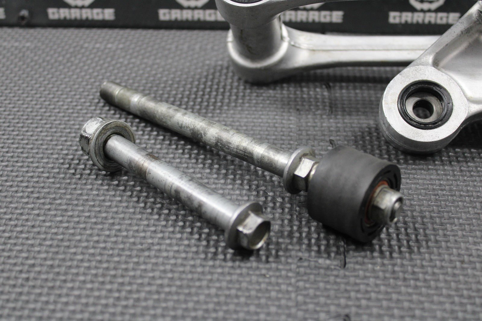 2000 2001 HONDA CR125R CR250R OEM REAR SHOCK LINKAGE ARM ROD GOOD BEARINGS! - hggarage