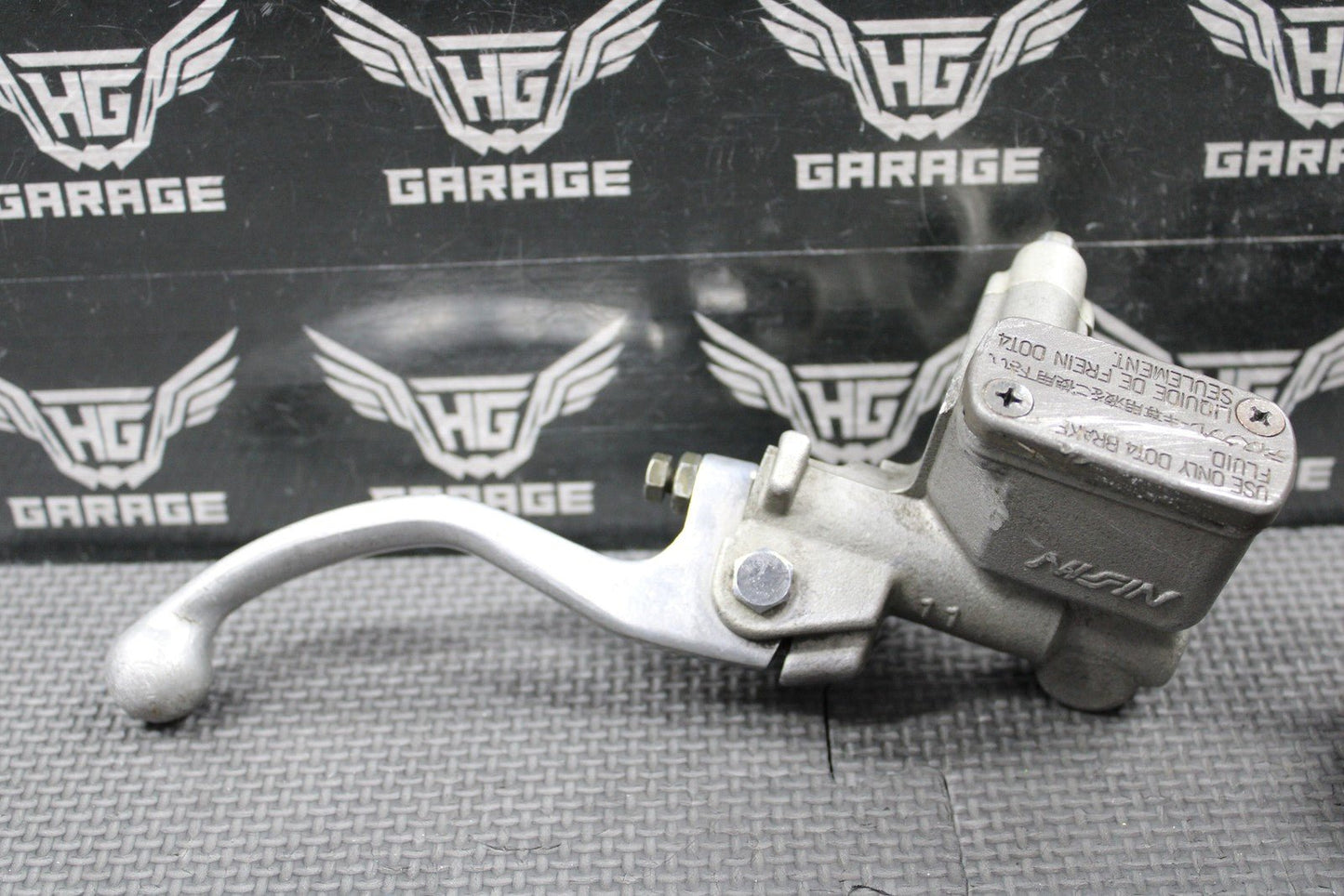 1997 HONDA CR250R OEM NISSIN FRONT BRAKE MASTER CYLINDER W/ LEVER 45510 - MEY - 305 - hggarage