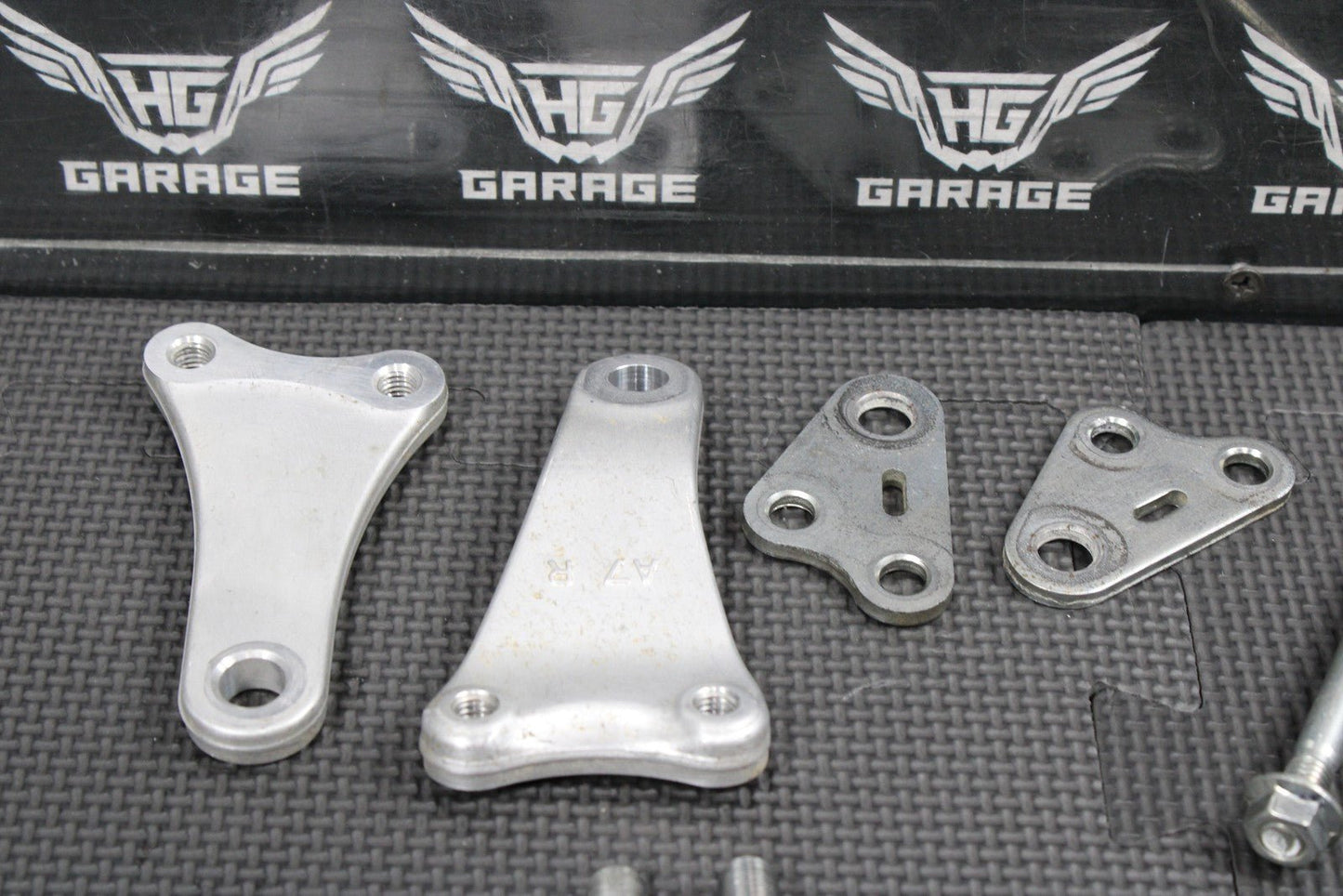 2019 HONDA CRF450R CRF450RX OEM ENGINE MOTOR MOUNT STAY BRACKETS ASSEMBLY - hggarage