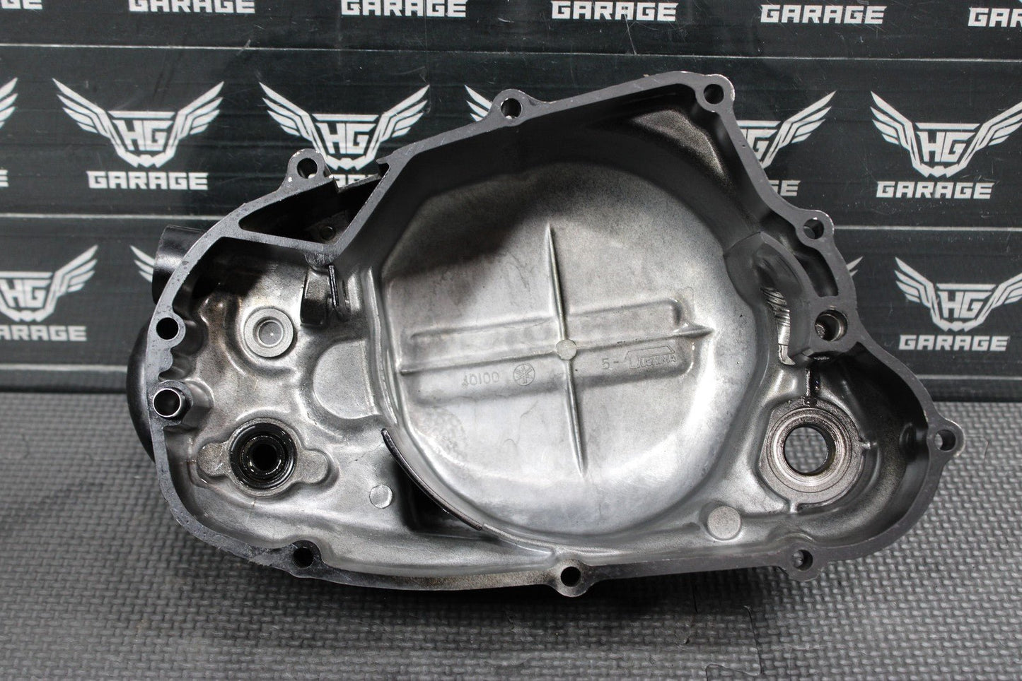 1997 YAMAHA RT100 OEM ENGINE MOTOR RIGHT SIDE CLUTCH COVER COVER401 - 15431 - 00 - 00 - hggarage