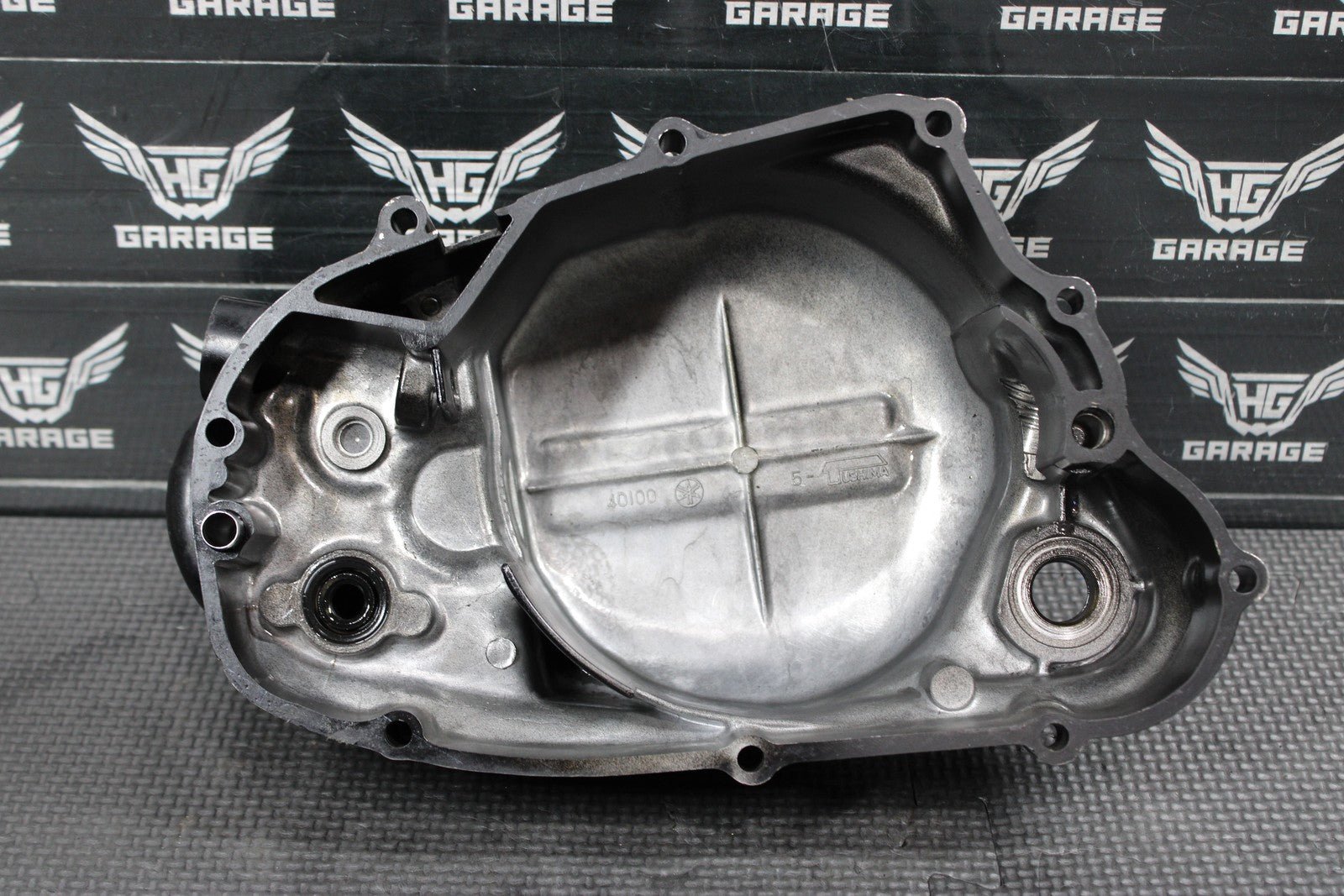 1997 YAMAHA RT100 OEM ENGINE MOTOR RIGHT SIDE CLUTCH COVER COVER401 - 15431 - 00 - 00 - hggarage