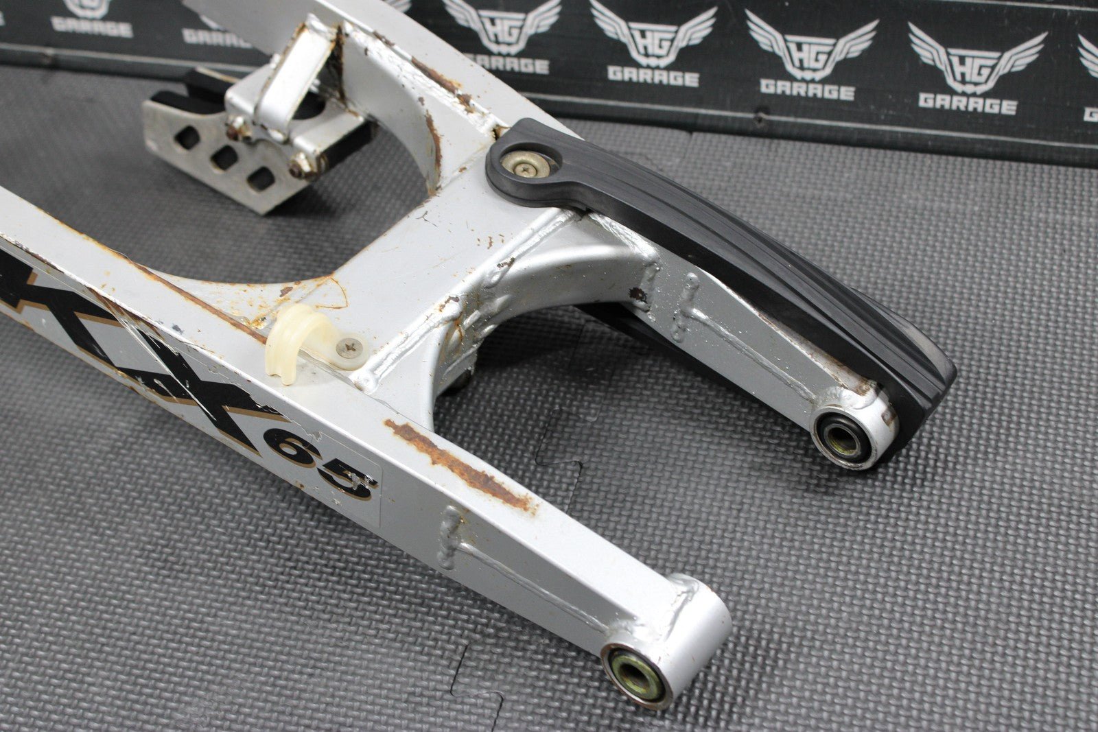 KAWASAKI 2003 KX60 2003 2004 KX65 OEM SWINGARM SWING ARM SUSPENSION - hggarage