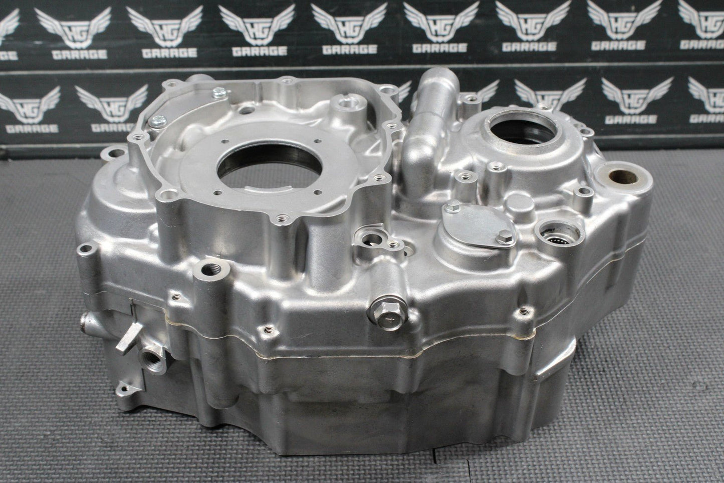 2000 SUZUKI DRZ400 OEM LEFT RIGHT ENGINE MOTOR CRANKCASE CASES HALFS BLOCK GOOD! - hggarage