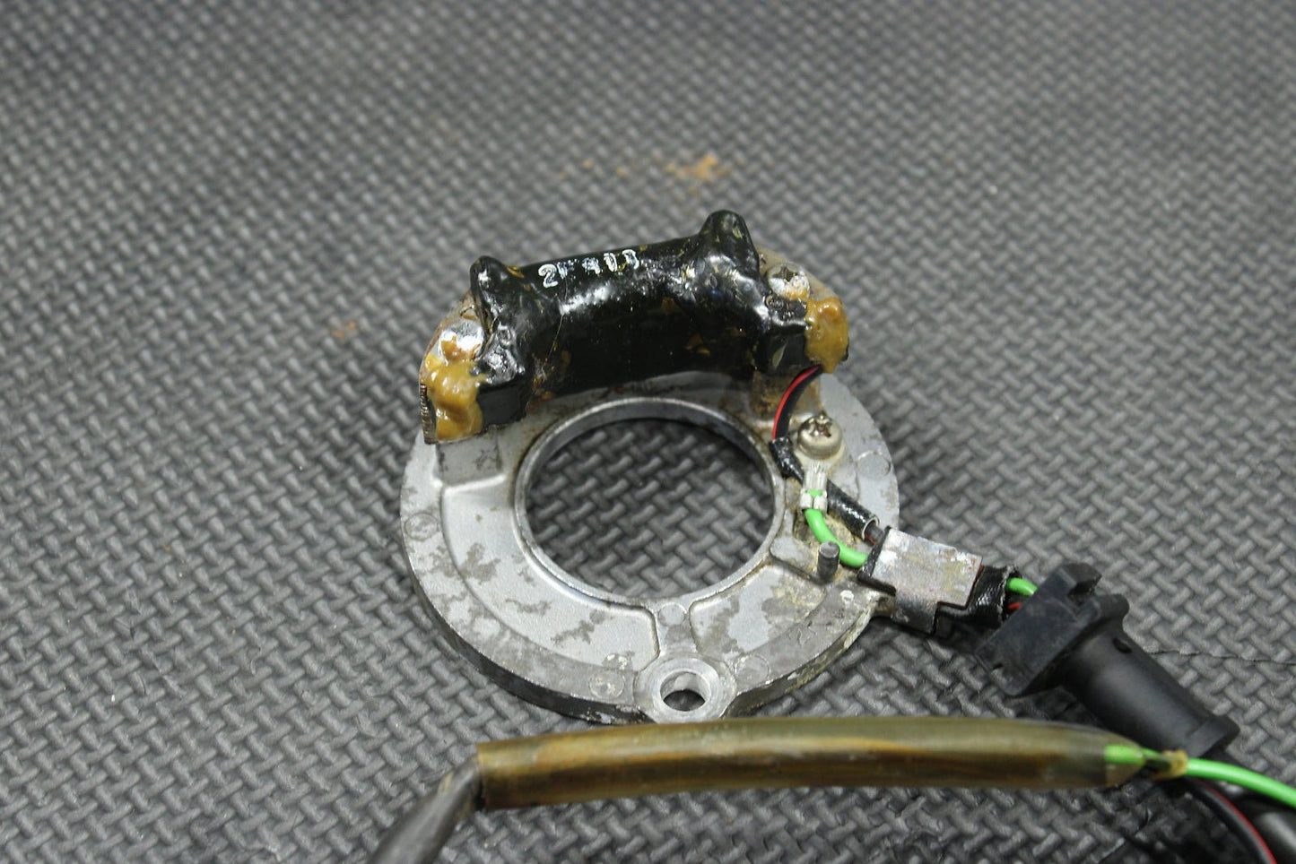 1993 Honda CR80R OEM Stator Magneto Rotor Flywheel 31100 - GC4 - 600 - hggarage