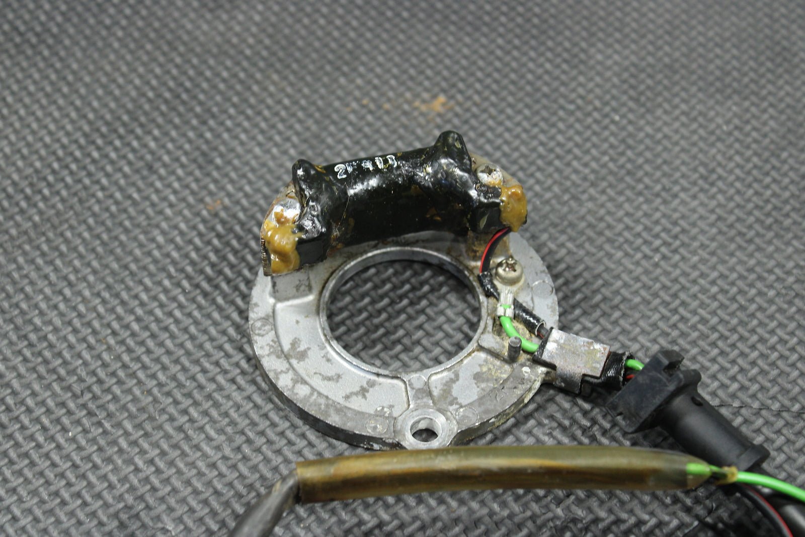 1993 Honda CR80R OEM Stator Magneto Rotor Flywheel 31100 - GC4 - 600 - hggarage