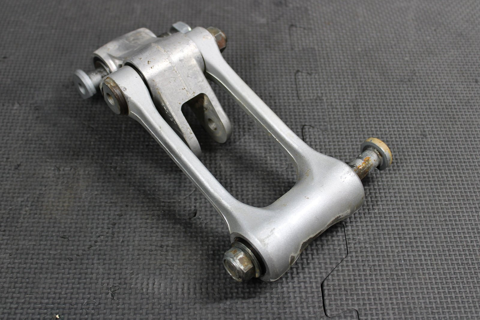 2008 YAMAHA YZ250F YZ450F OEM REAR SHOCK LINKAGE LINKS 5XC - 2217A - L0 - 00 - hggarage