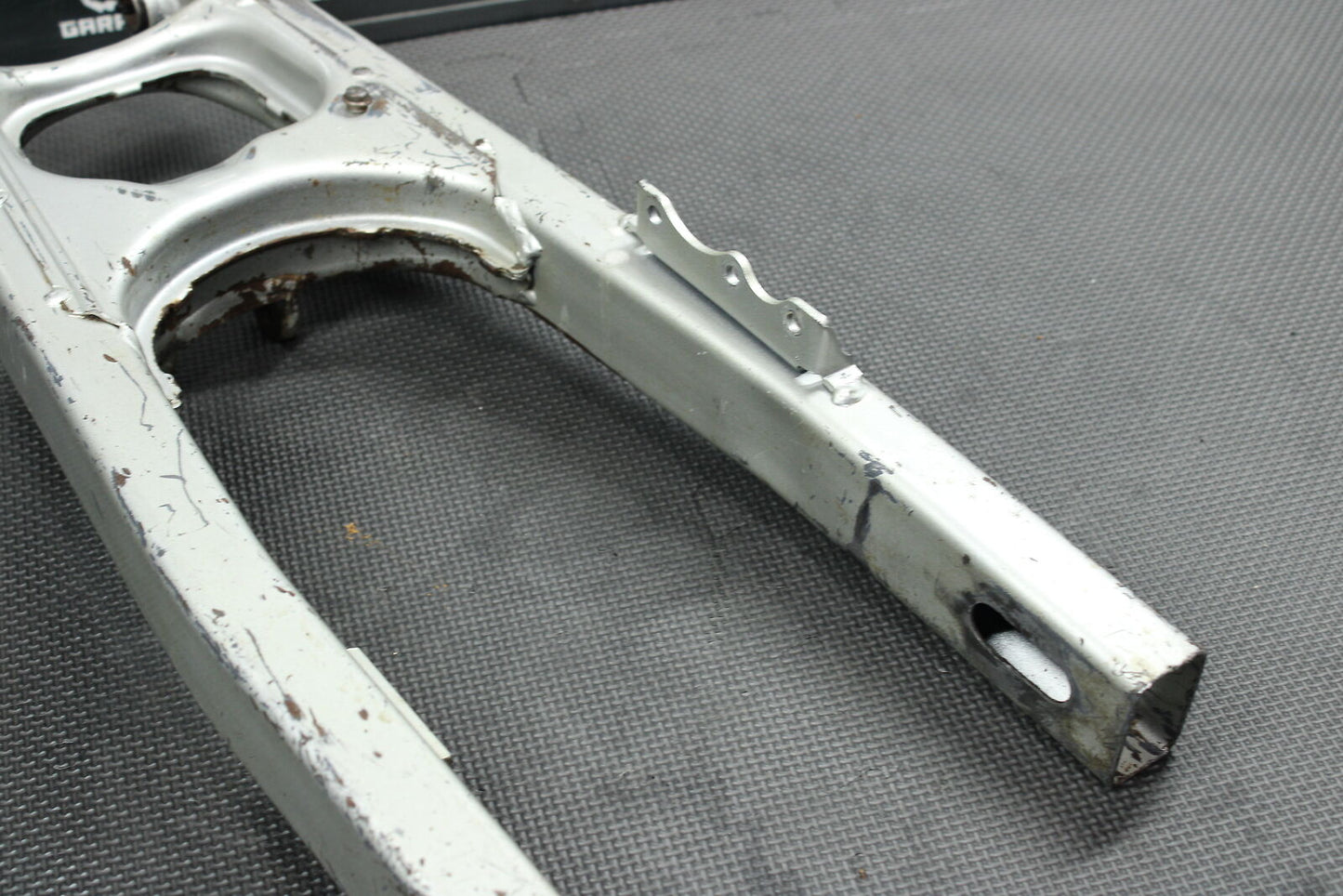 1993 HONDA CR80R OEM SWINGARM SWING ARM SUSPENSION 52000-GBF-000ZA