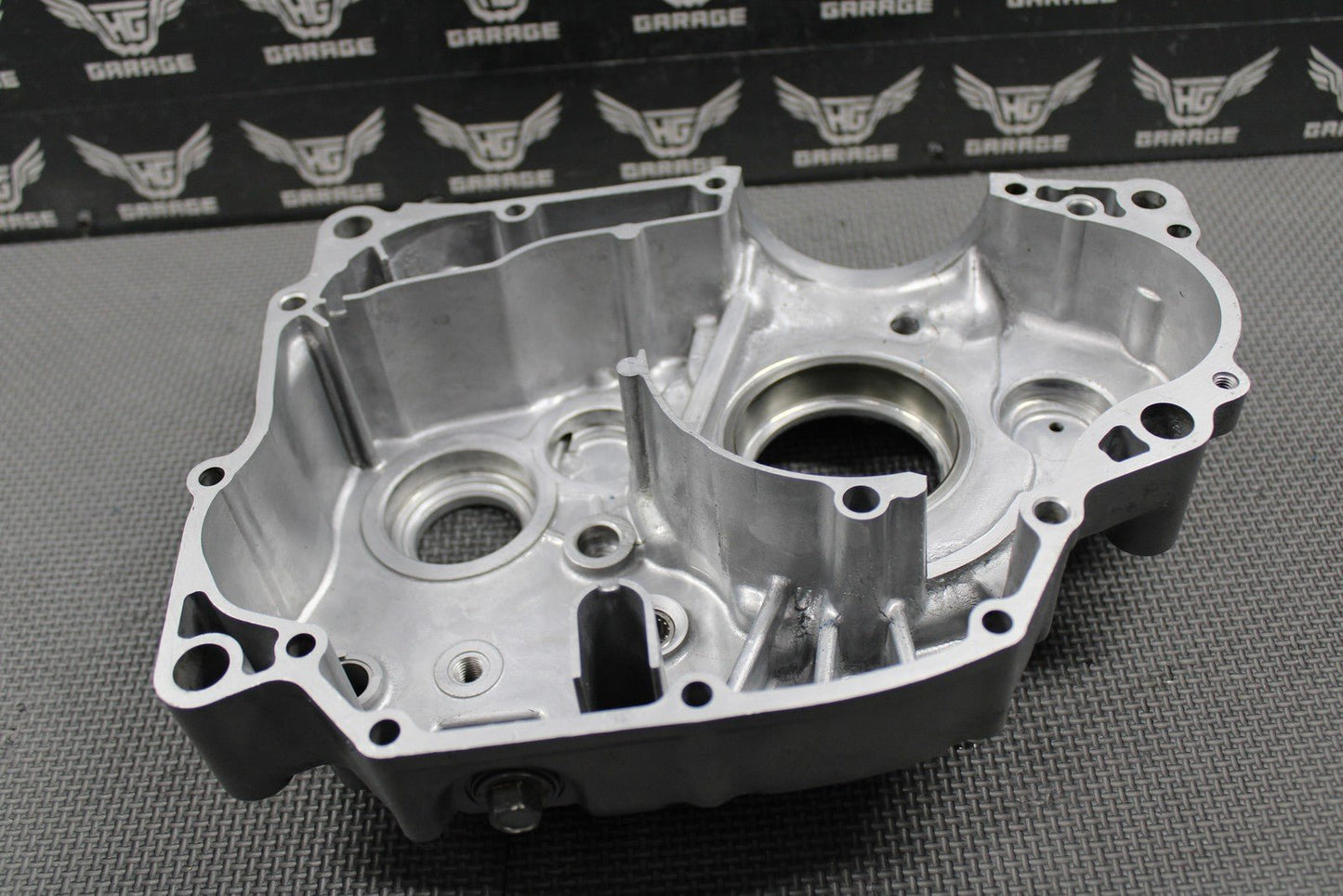 1991 HONDA 88 - 95 XR250R OEM LEFT ENGINE CRANKCASE CRANK CASE 11200 - KZ1 - 670 MINT! - hggarage