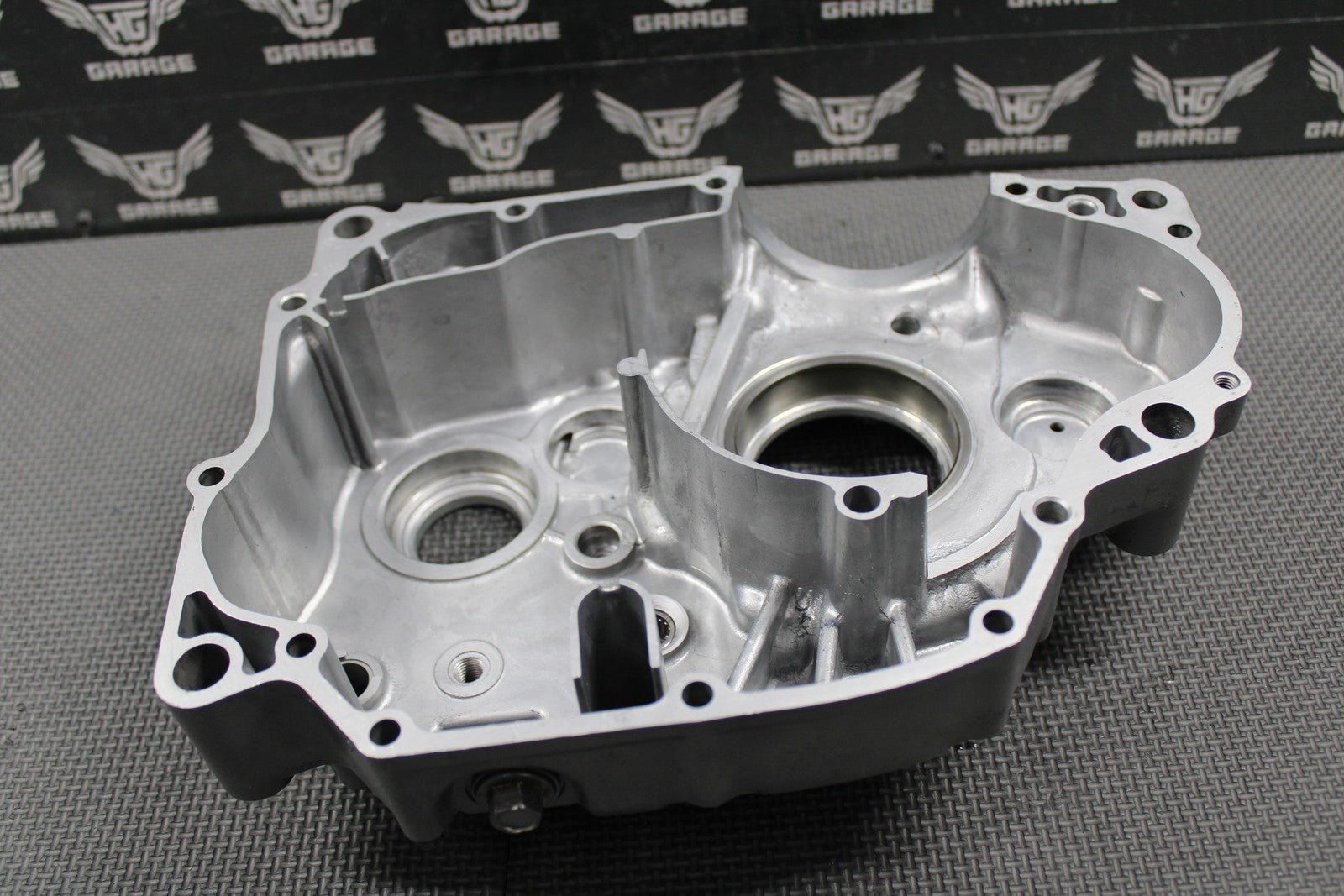 1991 HONDA 88 - 95 XR250R OEM LEFT ENGINE CRANKCASE CRANK CASE 11200 - KZ1 - 670 MINT! - hggarage