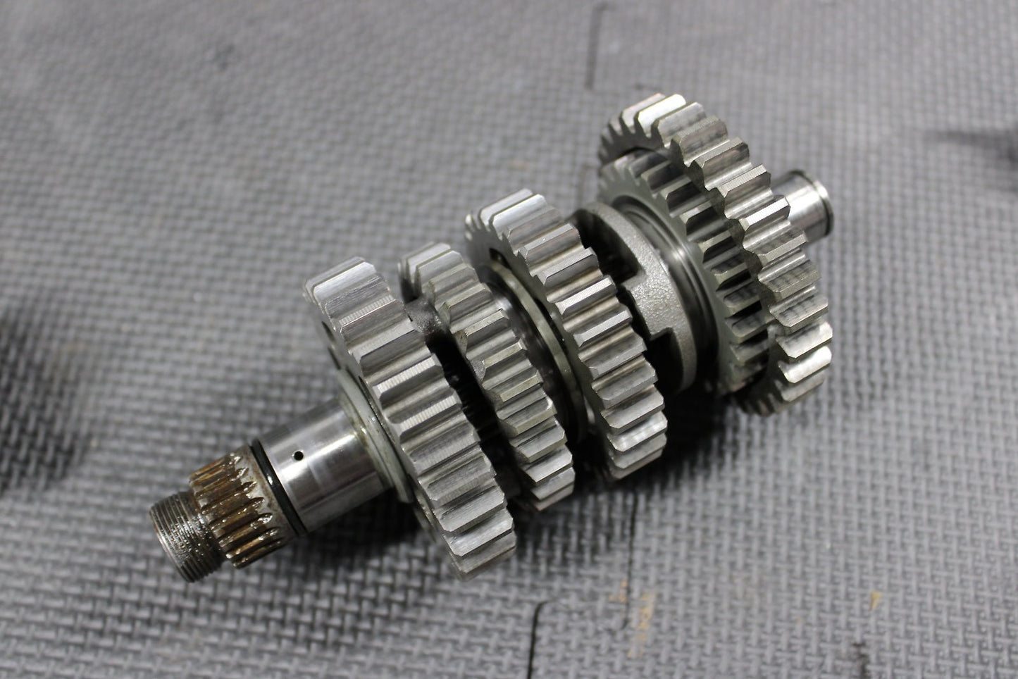 2002 YAMAHA YZ250F OEM ENGINE TRANSMISSION TRANNY ASSEMBLY GEARS - hggarage