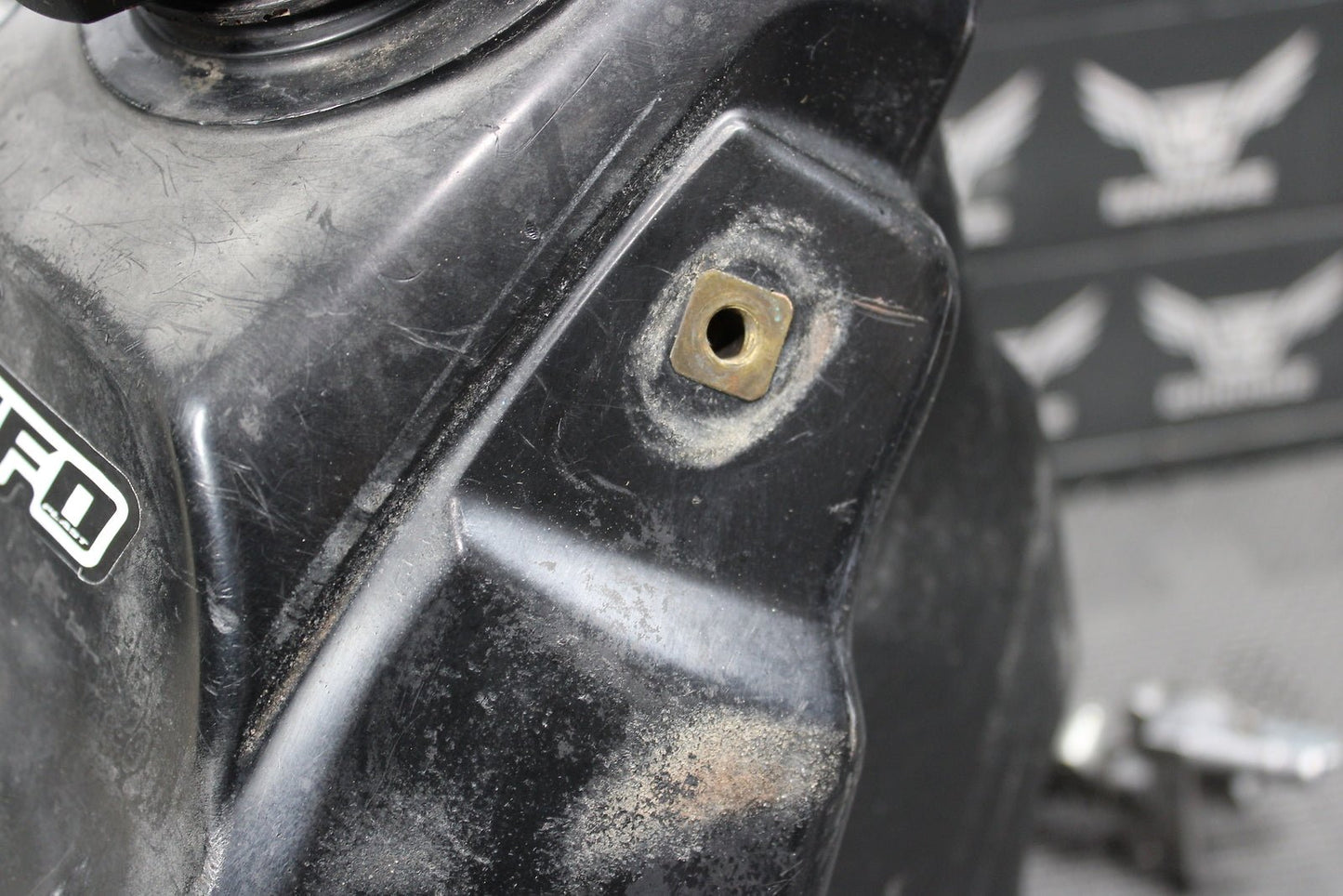2002 HONDA CRF450R OEM GAS FUEL TANK CELL PETROL RESERVOIR 17510 - MEB - 670 - hggarage