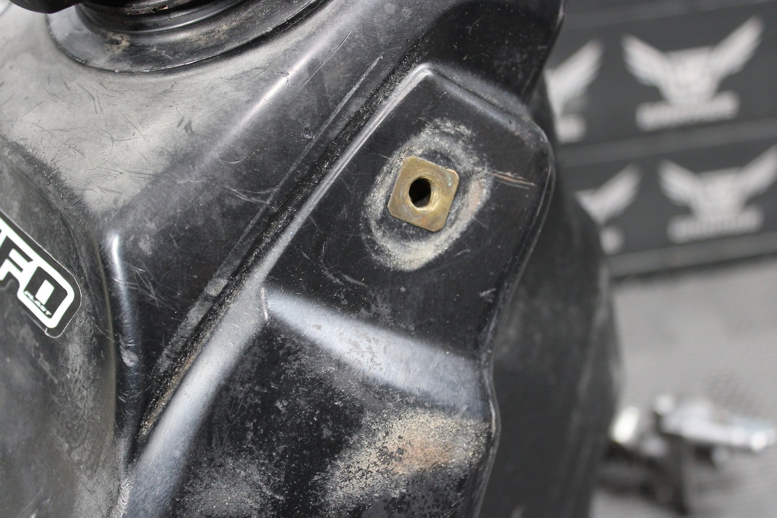 2002 HONDA CRF450R OEM GAS FUEL TANK CELL PETROL RESERVOIR 17510 - MEB - 670 - hggarage