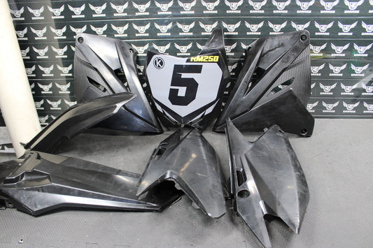 2001 SUZUKI RM125 RM250  POLISPORTS RESTYLE PLASTICS BODY KIT FENDERS FAIRINGS