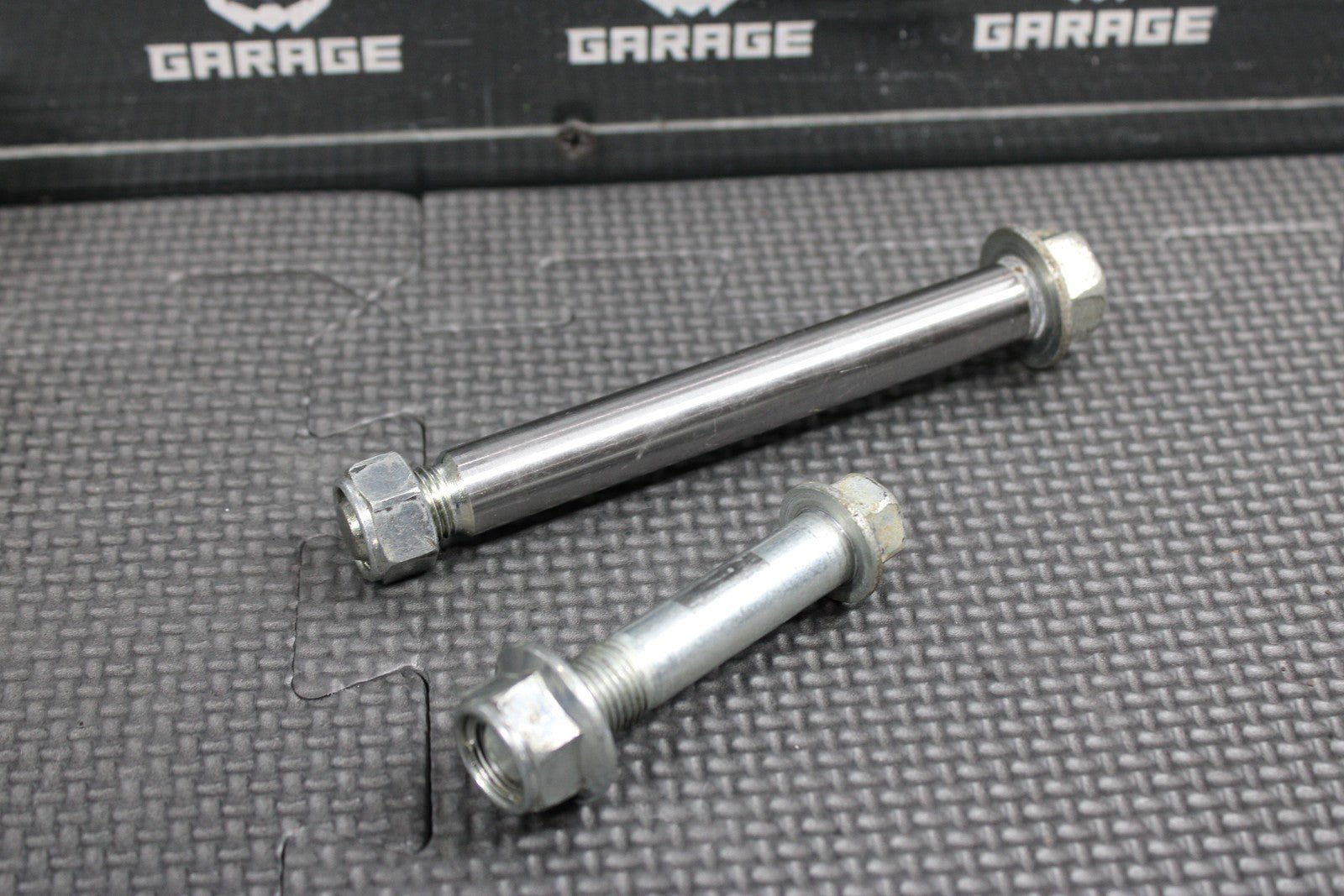 2005 SUZUKI DR200SE OEM REAR SHOCK LINKAGE LINKS RELAY 62600 - 42812 - hggarage