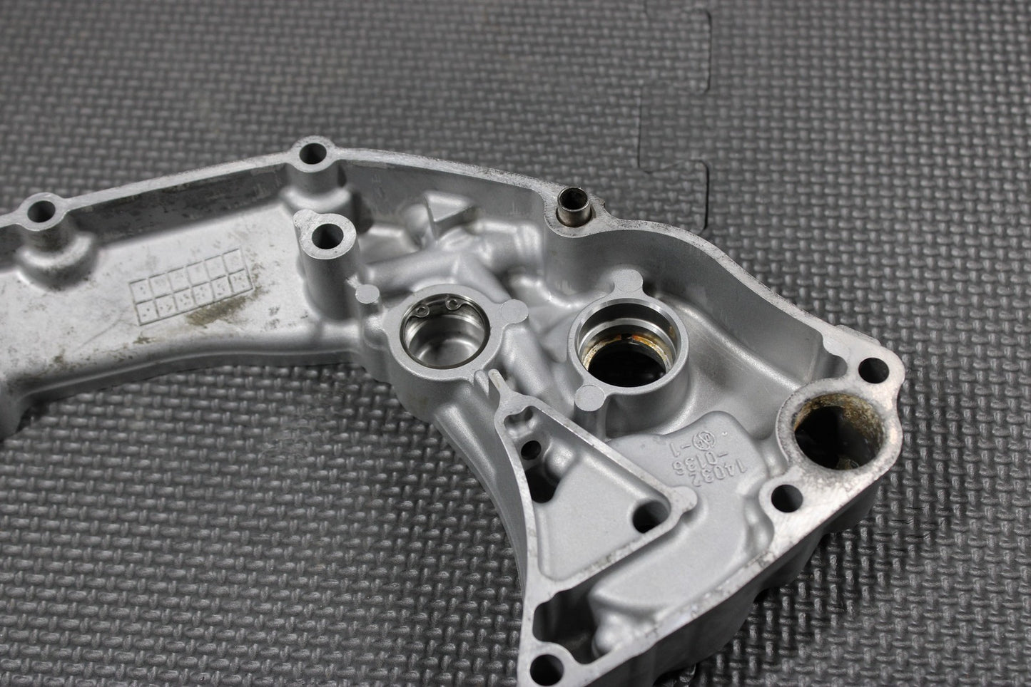2014 KAWASAKI 09 - 14 KX250F OEM ENGINE MOTOR INNER CLUTCH COVER 14032 - 0136 - hggarage