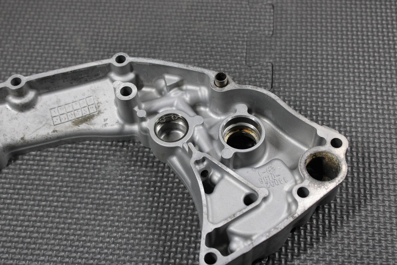 2014 KAWASAKI 09 - 14 KX250F OEM ENGINE MOTOR INNER CLUTCH COVER 14032 - 0136 - hggarage