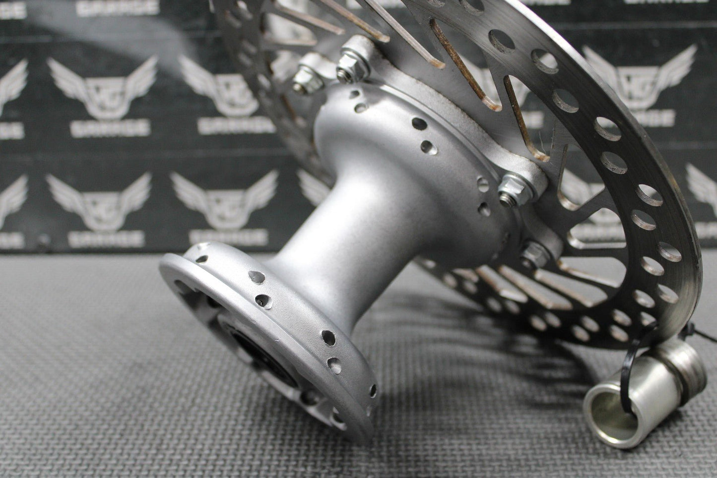 1995 HONDA 95 - 97 CR500R 95 - 96 CR250R OEM FRONT WHEEL RIM HUB ROTOR 44601 - MAC - 680 - hggarage