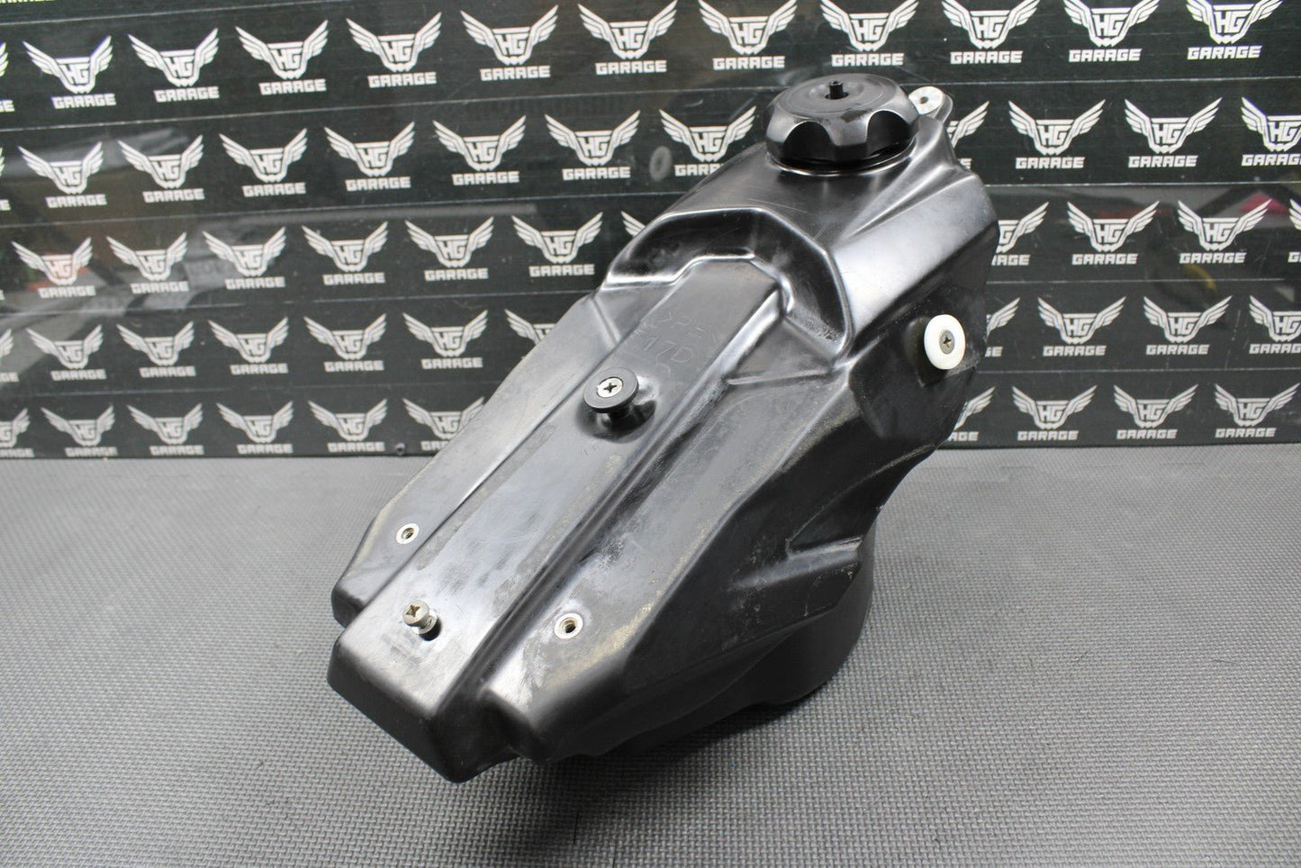 2010 10 - 13 YAMAHA YZ250F OEM GAS FUEL TANK CELL PETROL RESERVOIR 17D - 24110 - 50 - 00 - hggarage
