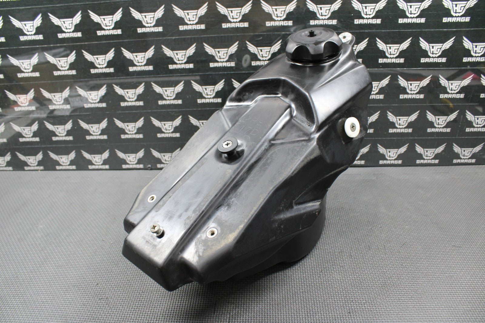 2010 10 - 13 YAMAHA YZ250F OEM GAS FUEL TANK CELL PETROL RESERVOIR 17D - 24110 - 50 - 00 - hggarage