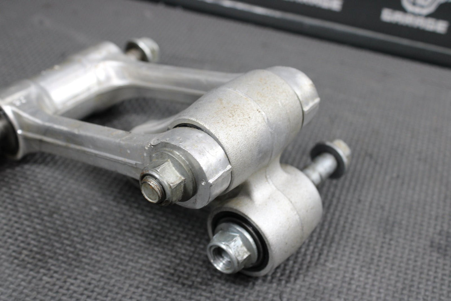 2009 Kawasaki KX250F OEM Rear Shock Linkage Links 39007 - 0140 39111 - 0064 - hggarage