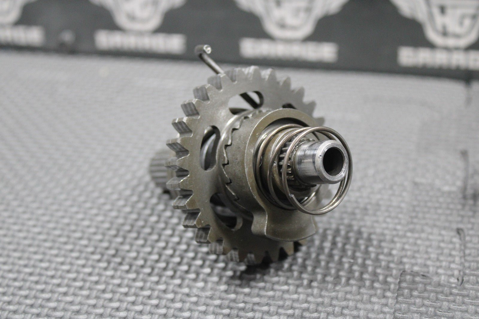 2000 HONDA CR125R OEM KICKSTART KICK START SHAFT W IDLER GEAR BOLT 28210 - KS6 - 700 - hggarage