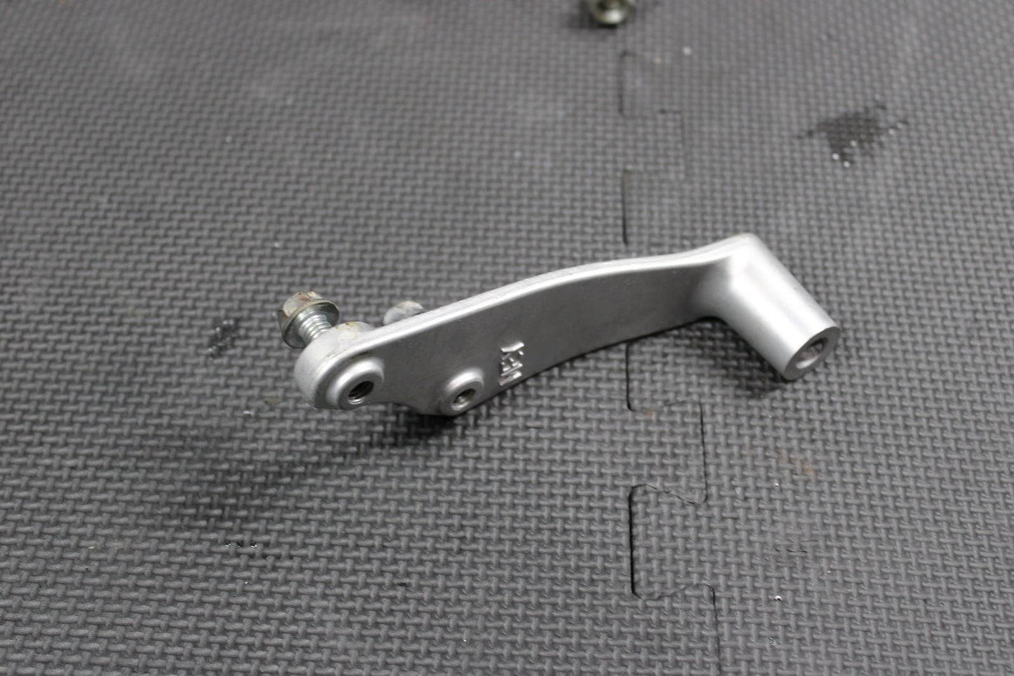 2006 HONDA CRF450X 05 - 09 / 12 - 17 OEM ENGINE MOTOR MOUNT STAY BRACKETS 50407 - MEY - hggarage
