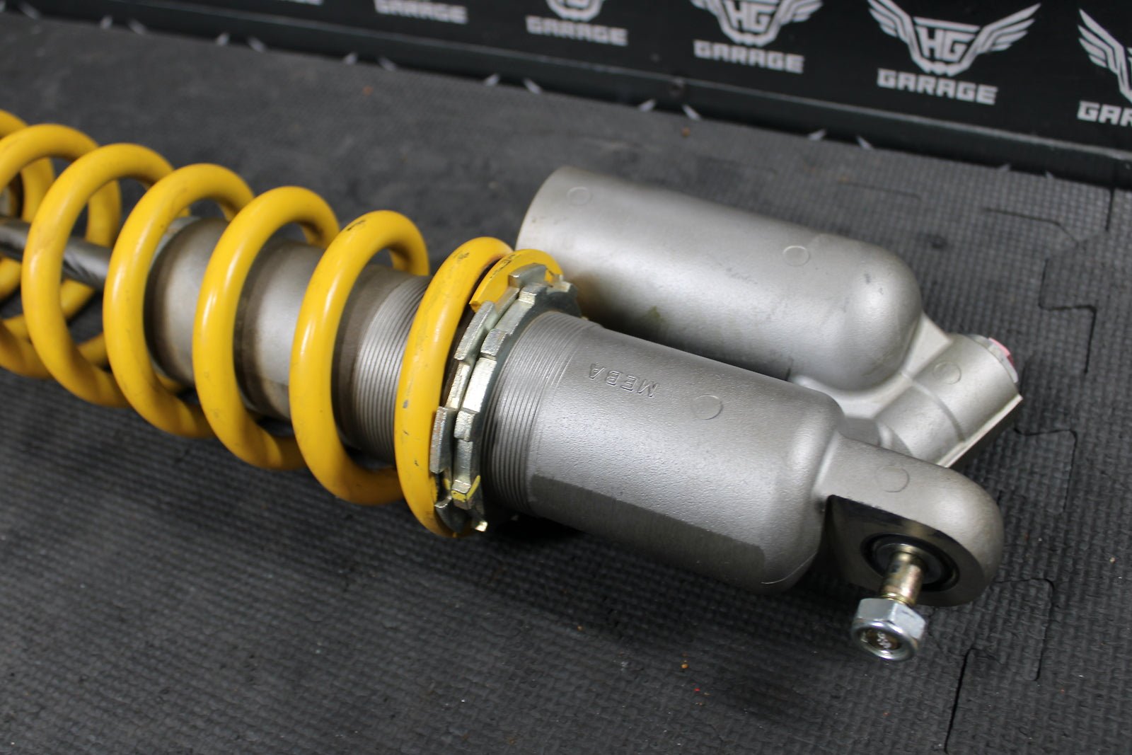 2002 HONDA CRF450R OEM SHOWA REAR BACK SHOCK ABSORBER SUSPENSION 52400 - MEB - 671 - hggarage