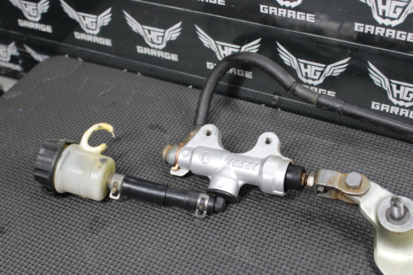 1998 YAMAHA YZ400F OEM NISSIN REAR BACK BRAKE CALIPER MASTER CYLINDER LEVER - hggarage