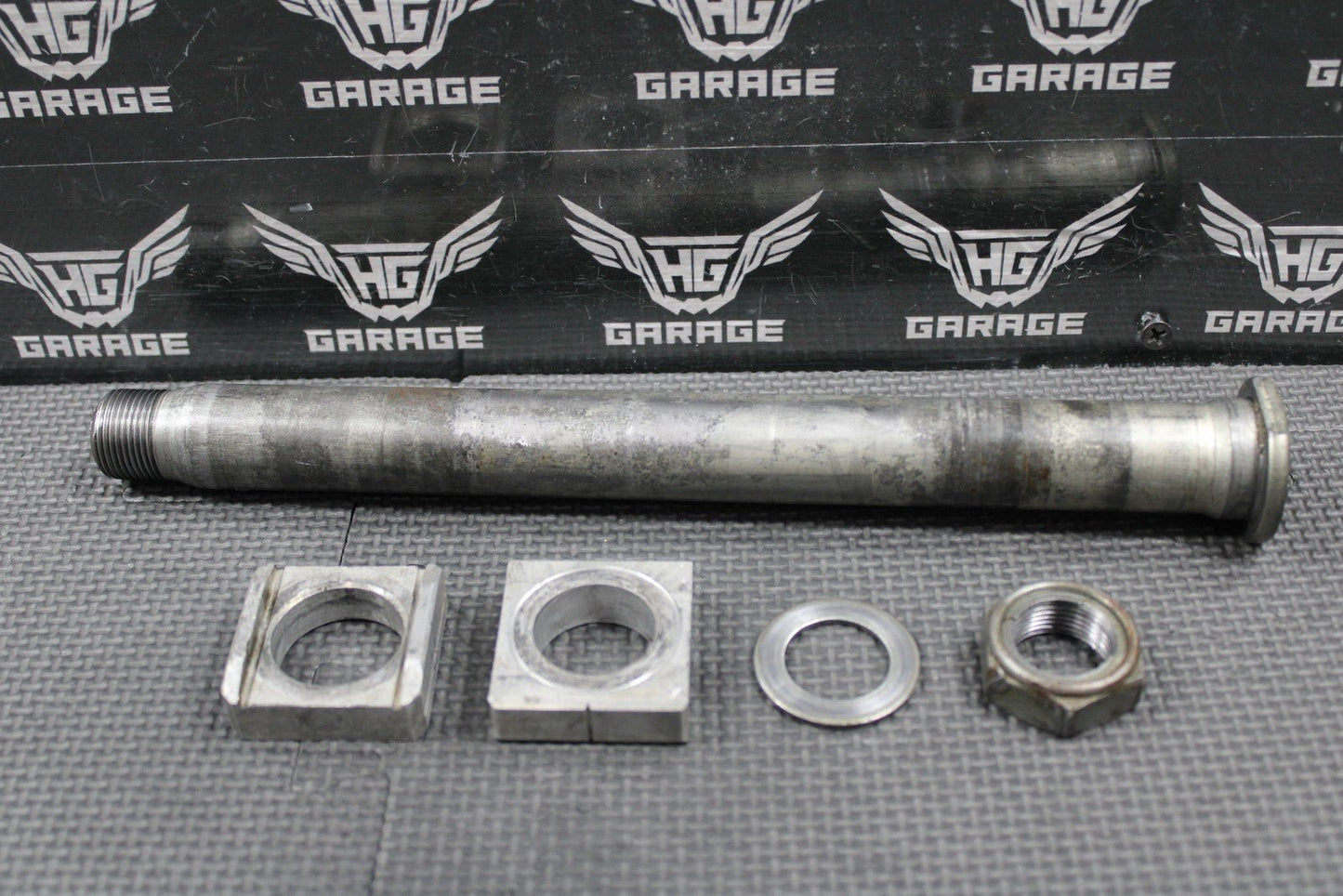 2013 HONDA CRF250R OEM REAR AXLE BACK WHEEL RIM PIVOT BOLT BLOCKS 42301 - KRN - A30 - hggarage