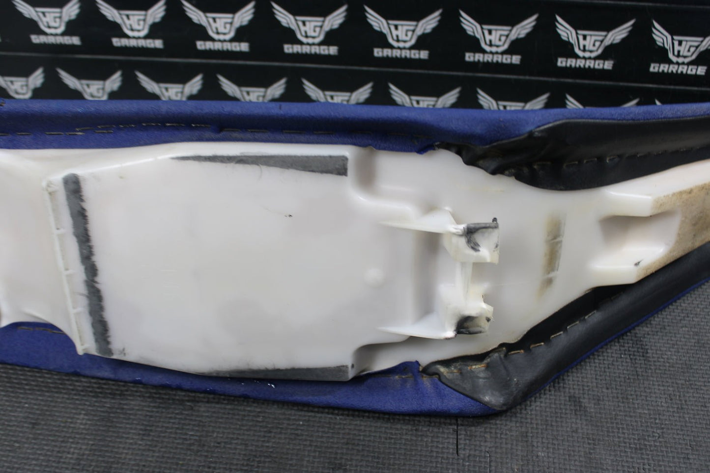 2008 SUZUKI RMZ250 OEM SEAT SADDLE 45100 - 10H01 - FNN - hggarage