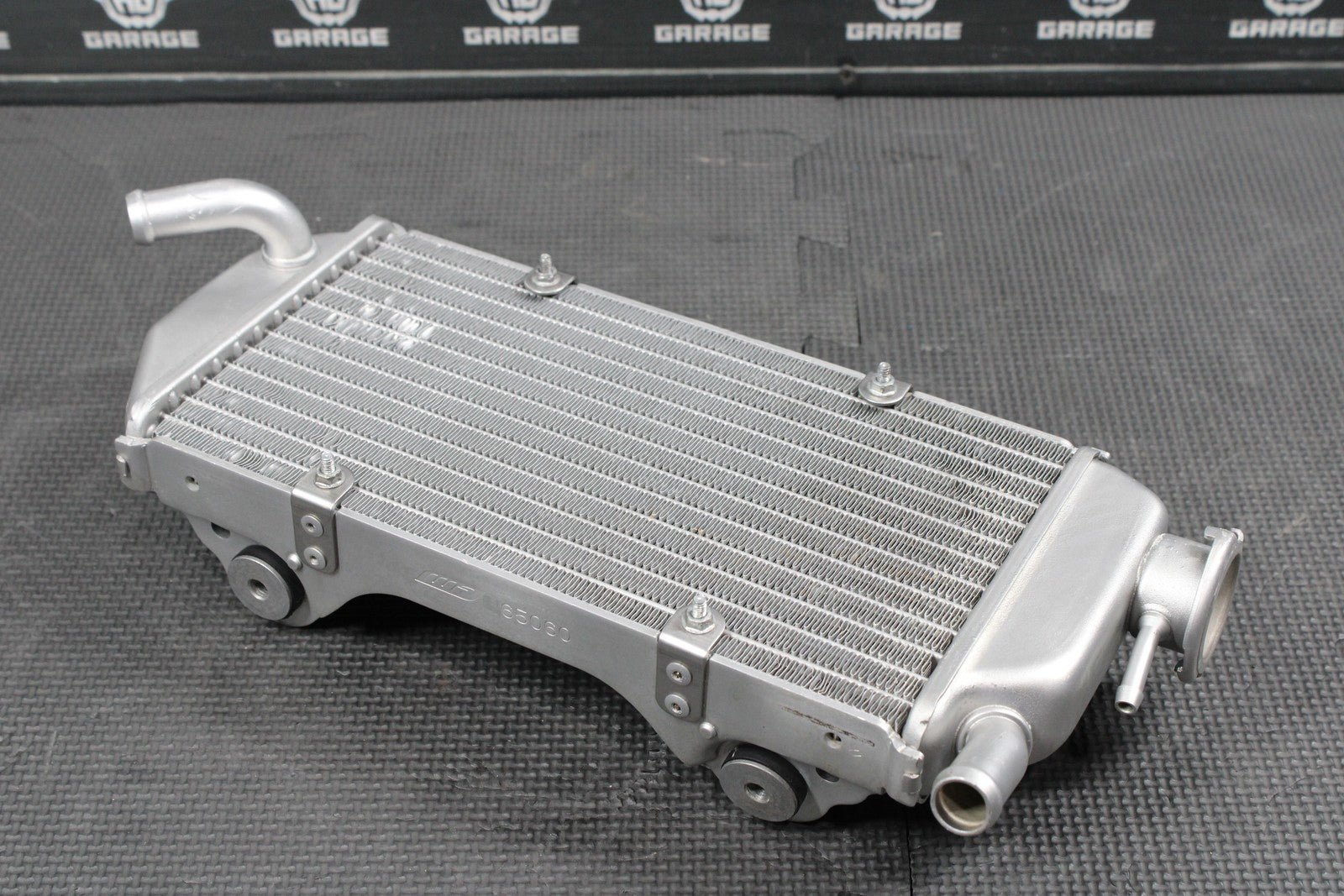 2013 HUSQVARNA TE511 OEM ENGINE LEFT SIDE MOTOR COOLING COOLER RADIATOR 8000H741 - hggarage