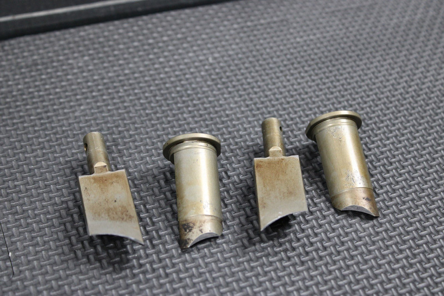 2001 SUZUKI RM80 OEM ENGINE POWER VALVE EXHAUST VALVE ASSEMBLY - hggarage
