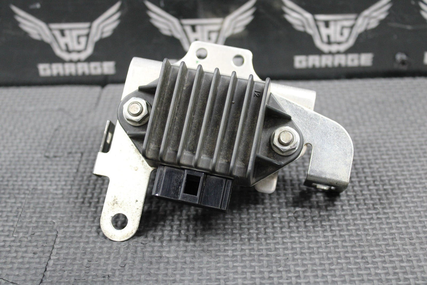 HONDA 13 - 17 CRF250R 13 - 16 CRF450R OEM RECTIFIER VOLTAGE REGULATOR 31600 - KRN - A71 - hggarage