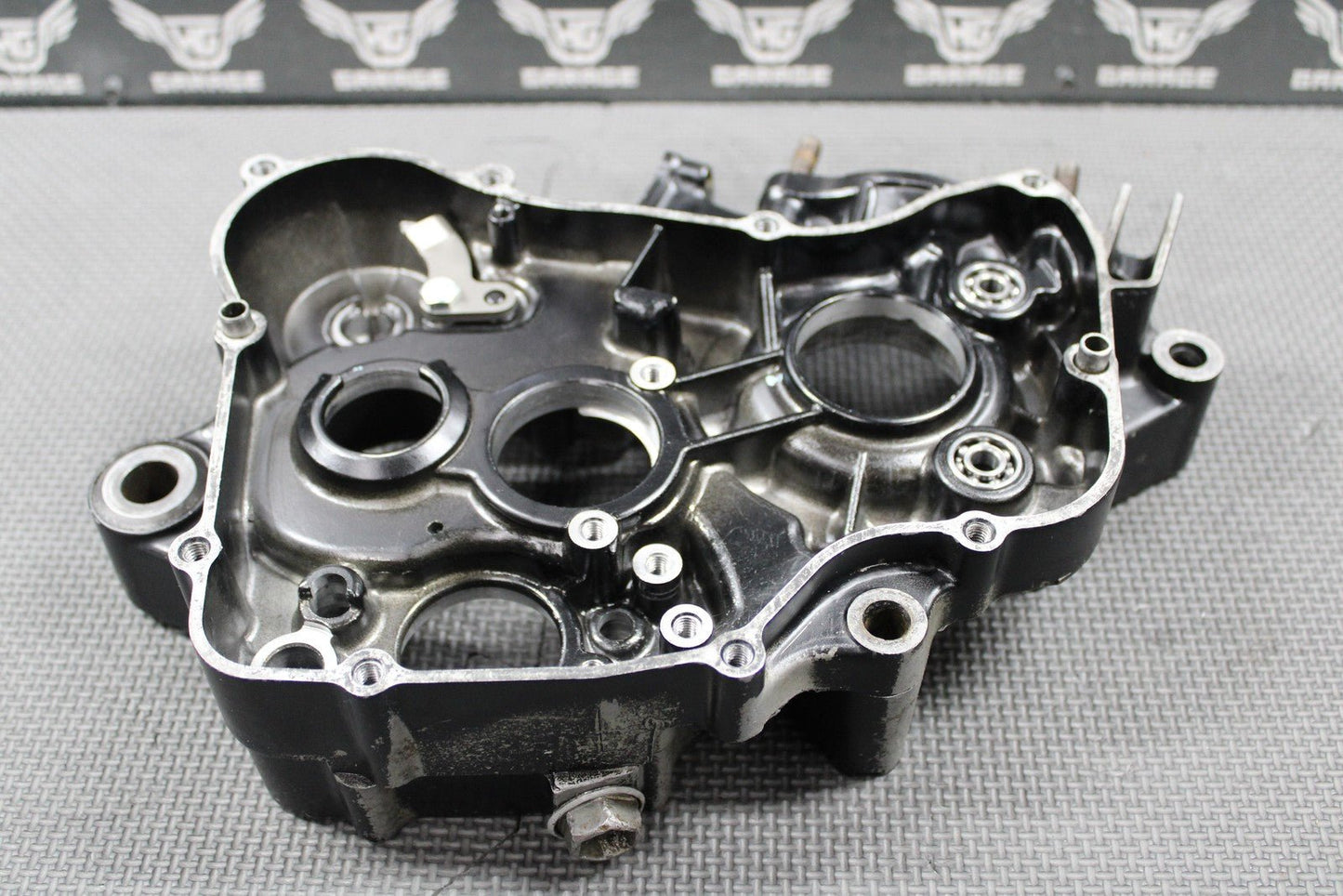 1988 HONDA CR125R OEM RIGHT ENGINE MOTOR CRANKCASE CRANK CASE 111A0 - KS6 - 830 GOOD - hggarage